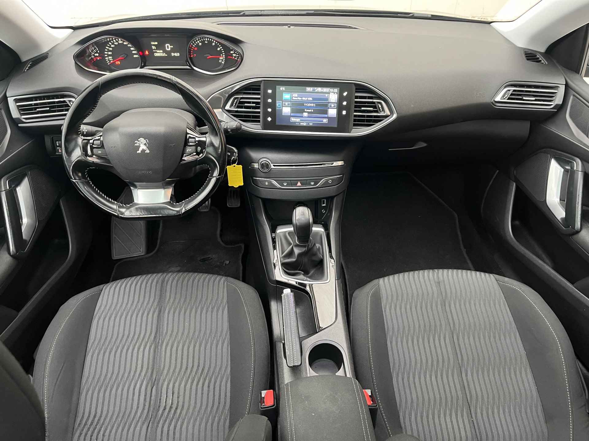 Peugeot 308 SW PureTech 110 Blue Lion | Panoramadak | Navigatie | - 8/32