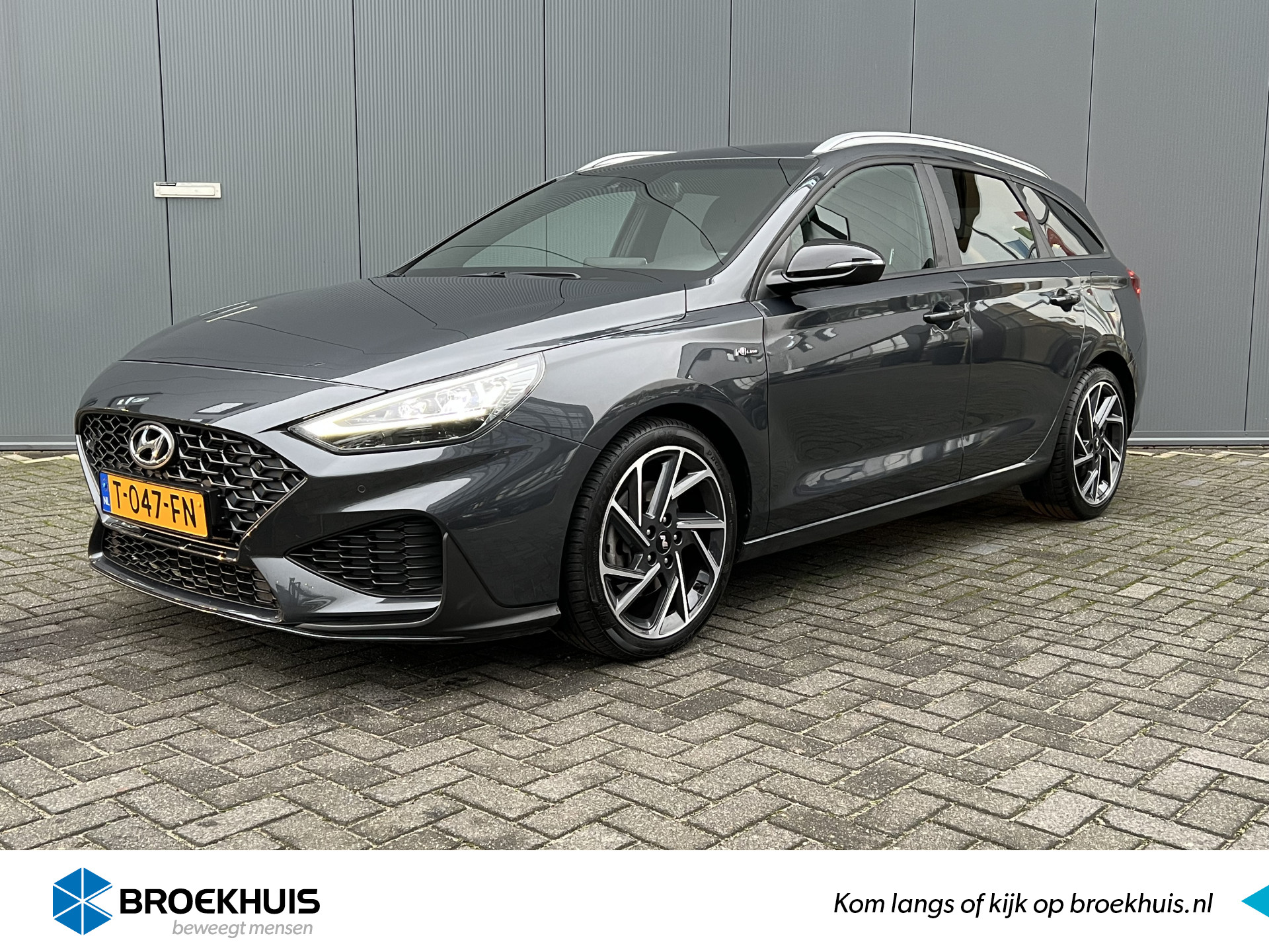 Hyundai i30 Wagon 1.5 T-GDi 160pk MHEV N-Line | Camera | Leder | Bestuurdersstoel met geheugen | 18'' velgen | Dodehoek Detectie | Keyless e