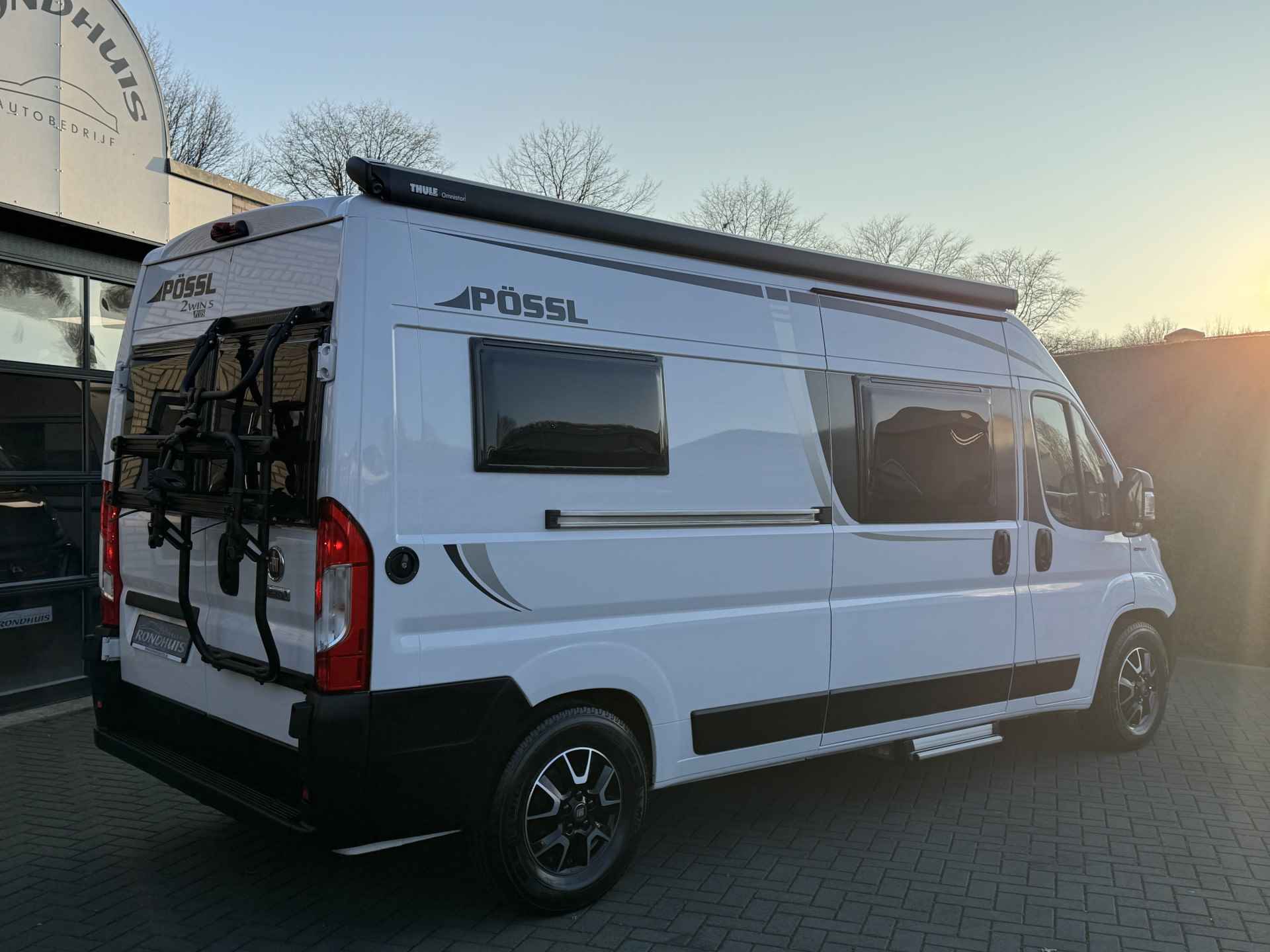 Pössl 2Win S Plus 600 D-Line 180 pk AUTOMAAT 9-Traps Euro6 Fiat Ducato **Slechts 6 meter/Groot dwarsbed/4 zitplaatsen/Luifel/Zonnepane - 4/69