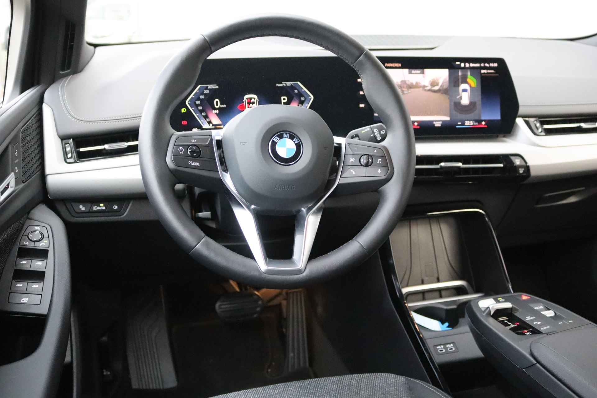 BMW 2 Serie Active Tourer 220i Hybrid Navigatie/19-Inch/Camera/Parkeerhulp/Full-LED - 14/32