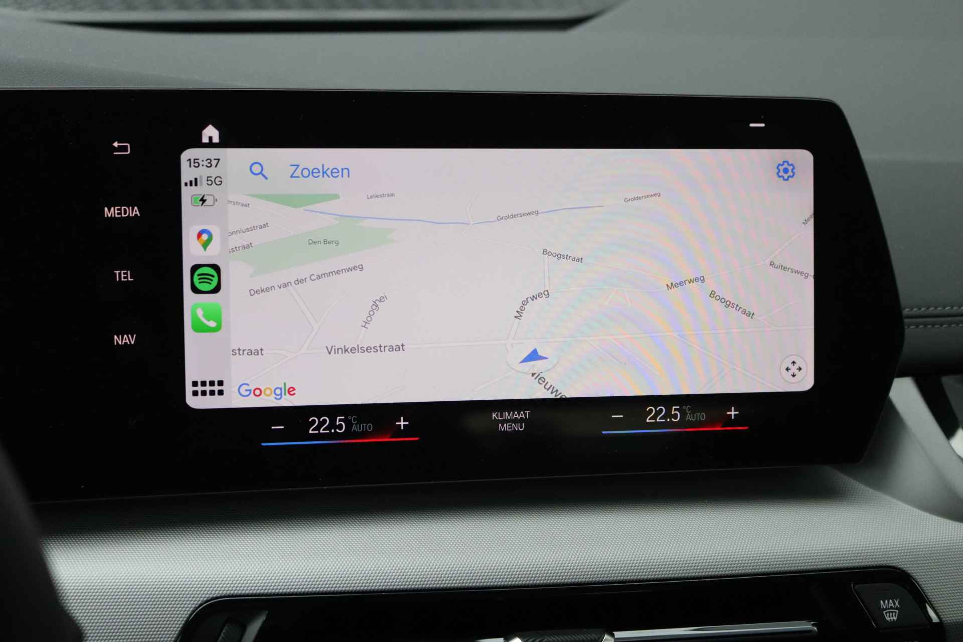 BMW 2 Serie Active Tourer 220i Hybrid Navigatie/19-Inch/Camera/Parkeerhulp/Full-LED - 22/32