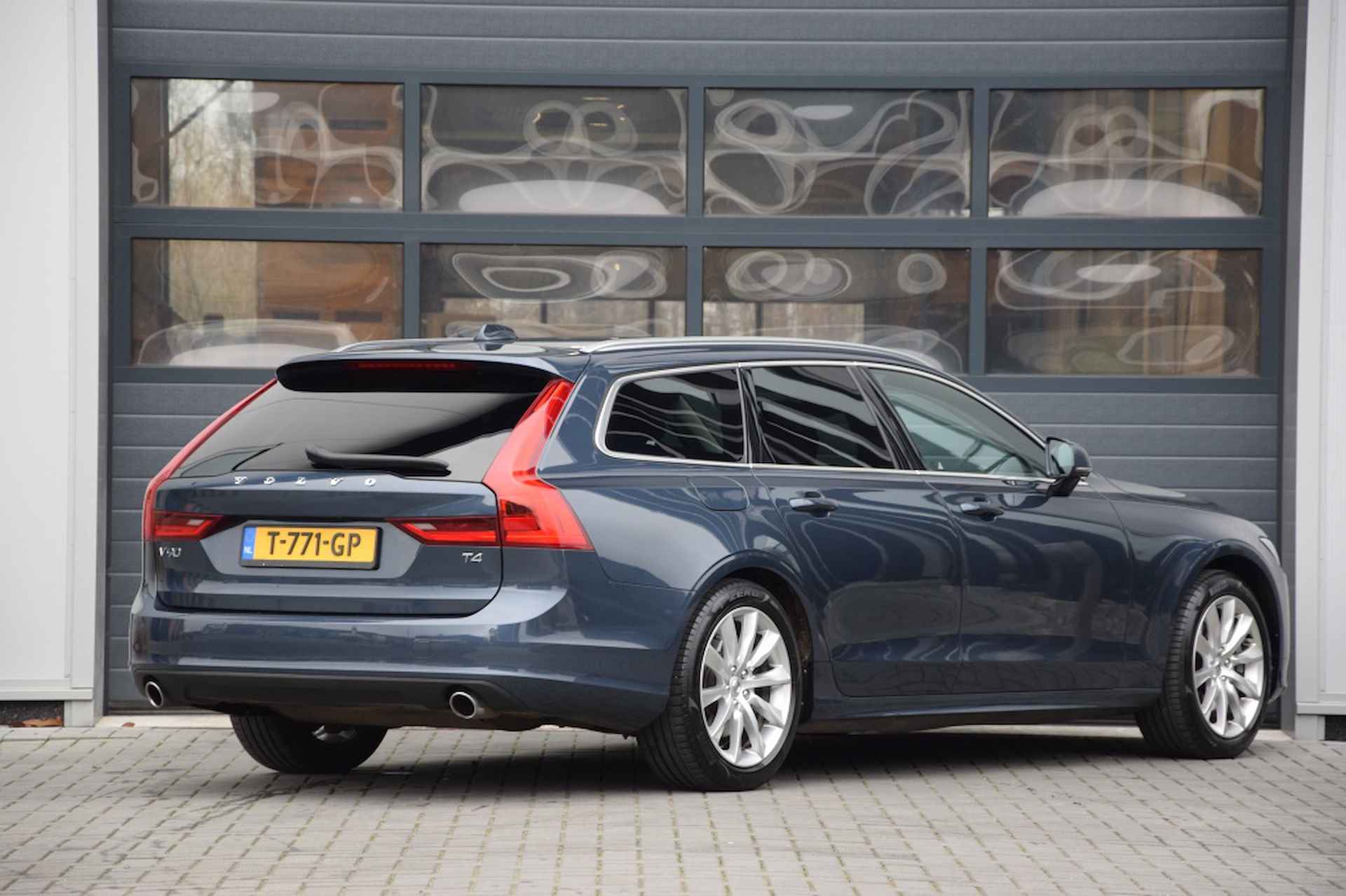 Volvo V90 2.0 T4 Inscription - 5/26