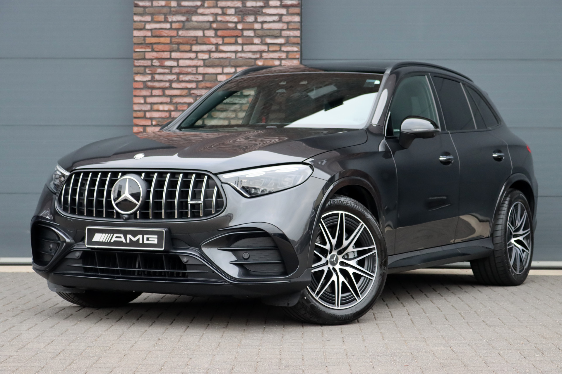 Mercedes-Benz GLC AMG 43 4MATIC+ Premium Aut9 | AMG Drive Unit | Distronic+ | Trekhaak | Memory | Digital Light | Panoramadak | Standkachel | Keyless Go | Surround Camera | Stoelverwarming Achter |