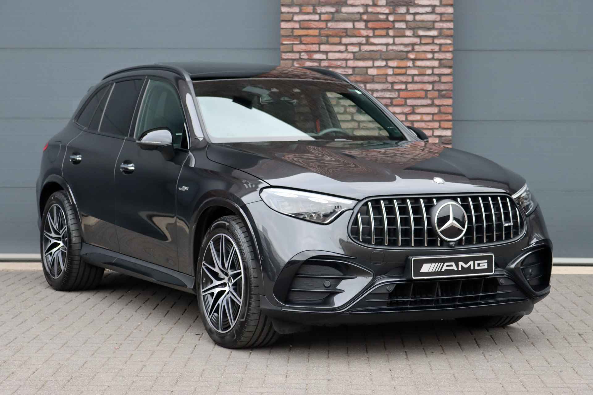 Mercedes-Benz GLC AMG 43 4MATIC+ Premium Aut9 | AMG Drive Unit | Distronic+ | Trekhaak | Memory | Digital Light | Panoramadak | Standkachel | Keyless Go | Surround Camera | Stoelverwarming Achter | - 4/46