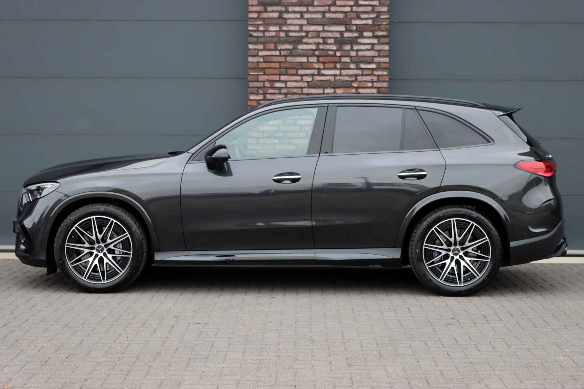 Mercedes-Benz GLC AMG 43 4MATIC+ Premium Aut9 | AMG Drive Unit | Distronic+ | Trekhaak | Memory | Digital Light | Panoramadak | Standkachel | Keyless Go | Surround Camera | Stoelverwarming Achter | - 10/46