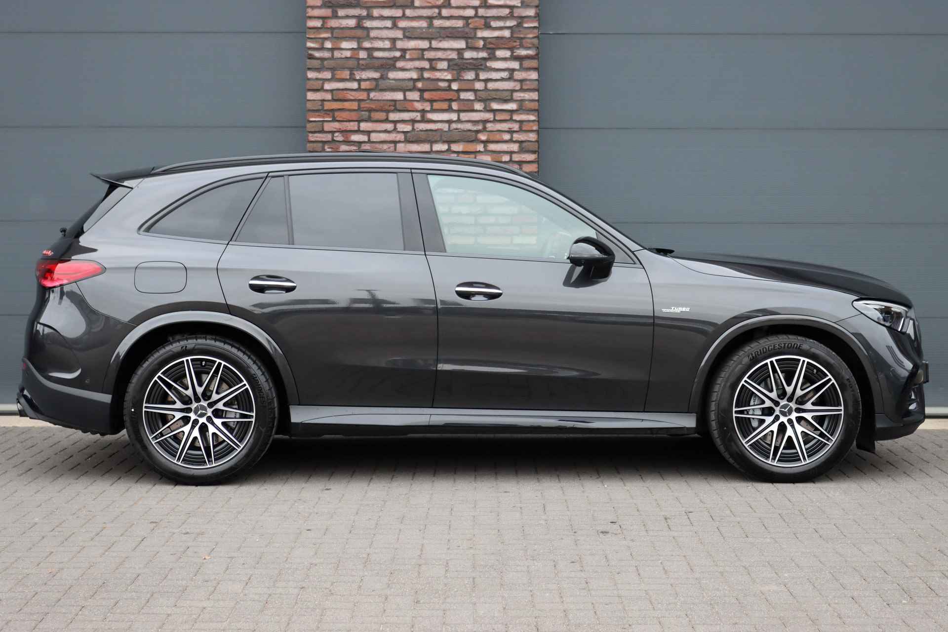 Mercedes-Benz GLC AMG 43 4MATIC+ Premium Aut9 | AMG Drive Unit | Distronic+ | Trekhaak | Memory | Digital Light | Panoramadak | Standkachel | Keyless Go | Surround Camera | Stoelverwarming Achter | - 12/46