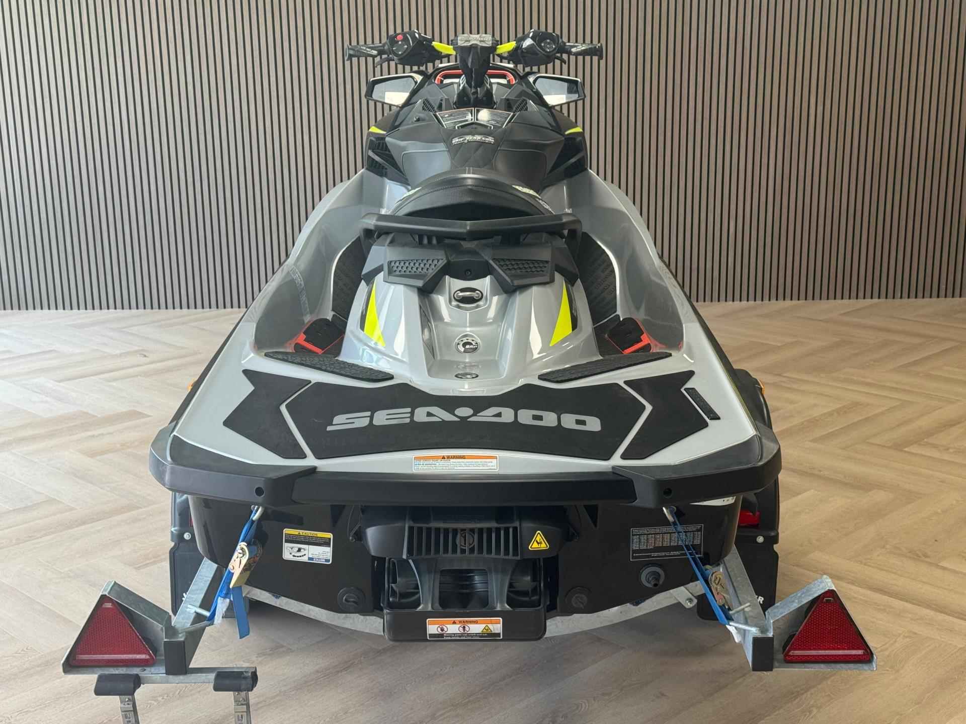 Sea-doo GTR-X 230 Jetski 230PK met jetloader trailer - 8/22