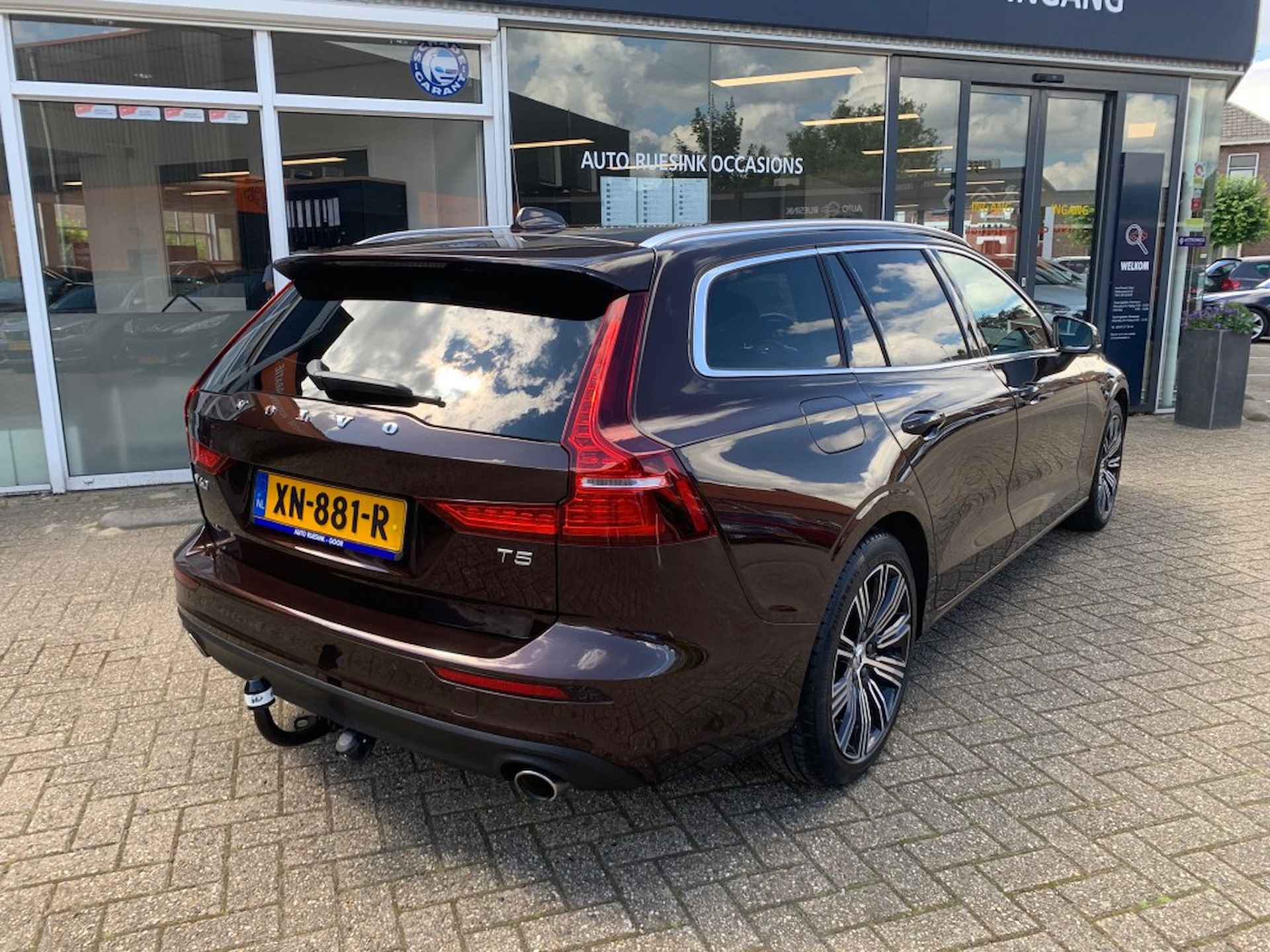 VOLVO V60 2.0 T5 INSCRIPTION - 3/45