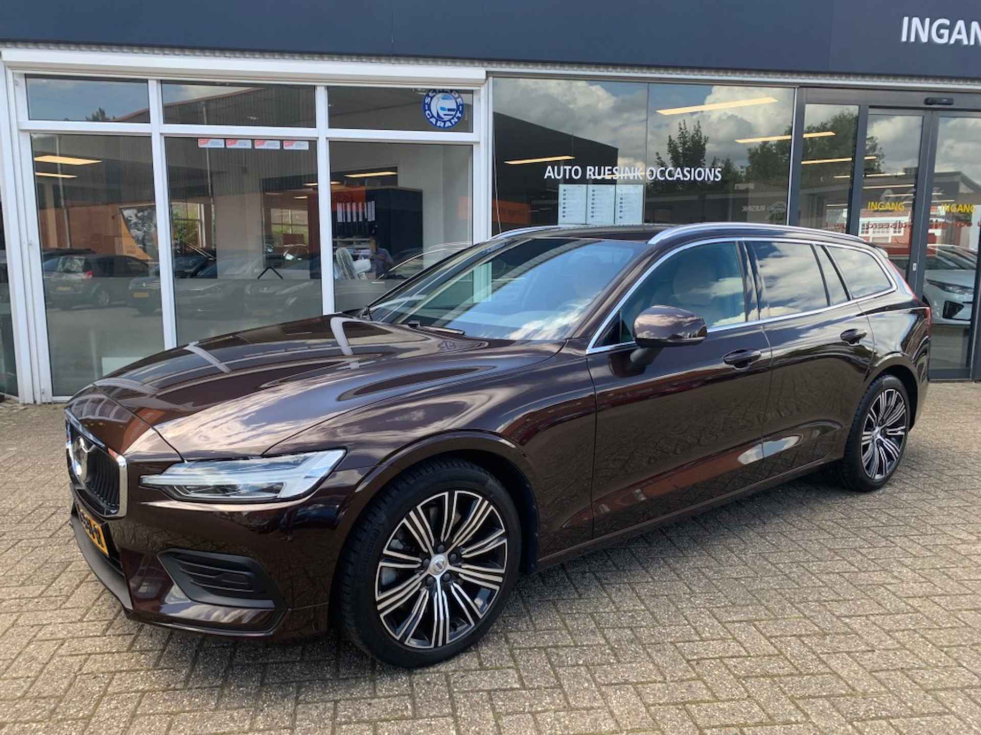 VOLVO V60 2.0 T5 INSCRIPTION - 41/45