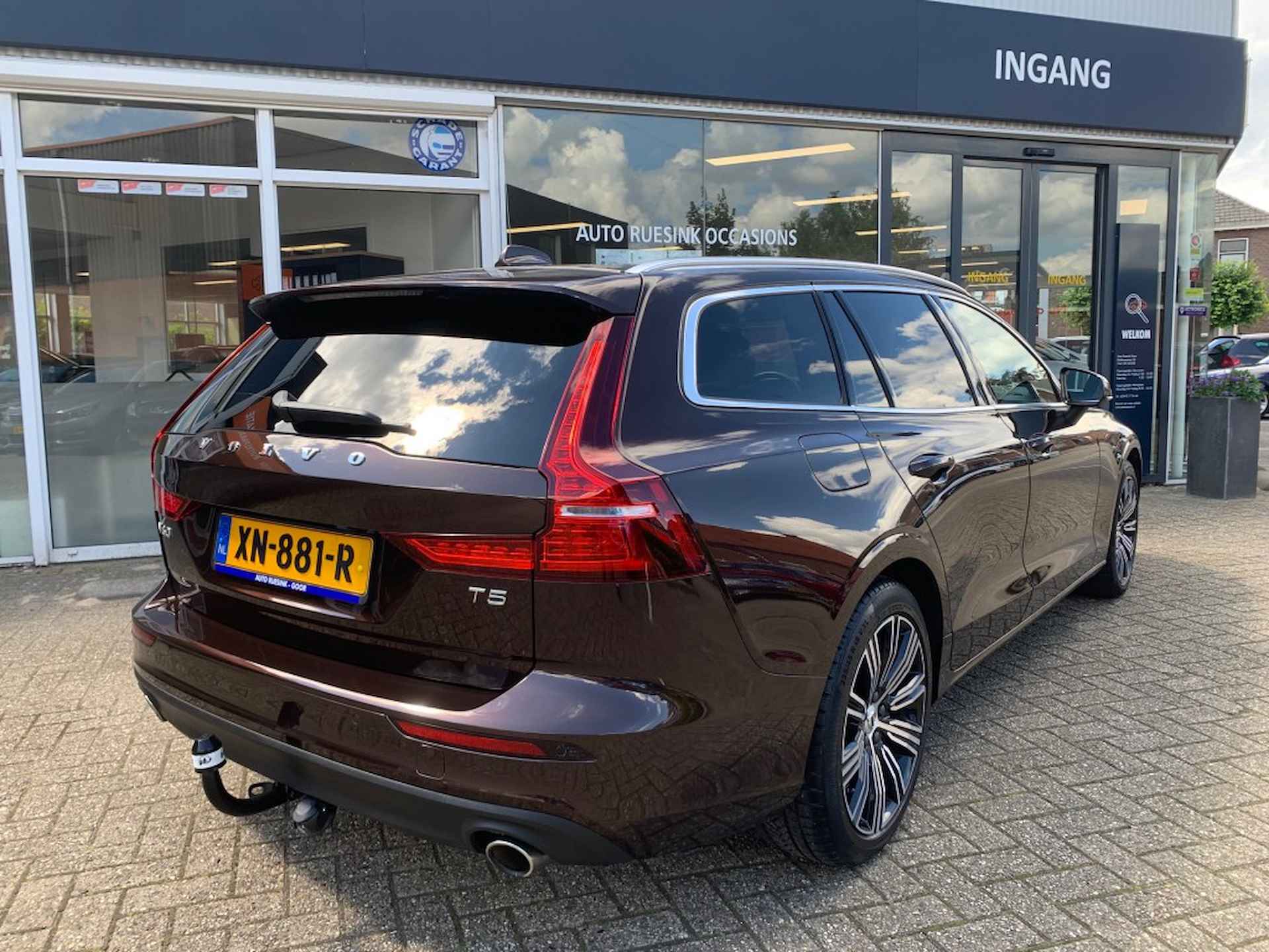 VOLVO V60 2.0 T5 INSCRIPTION - 42/45