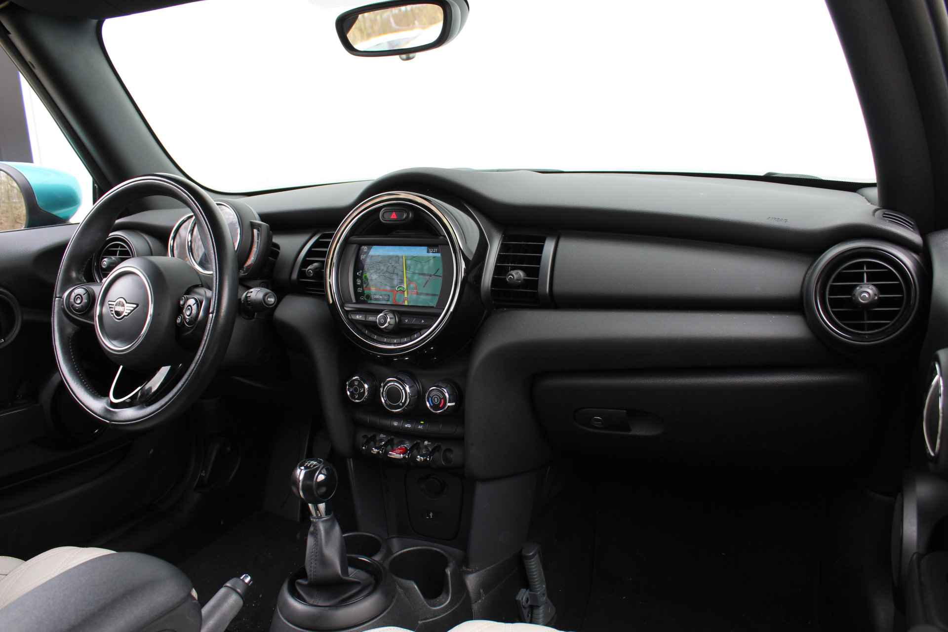 MINI Cabrio One / Comfortstoelen / Apple CarPlay / Navigatie / Cruise Control / Airconditioning / Leder - 11/29