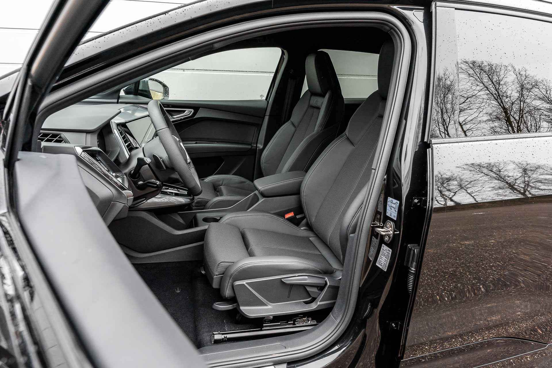 Audi Q4 e-tron 45 286pk S Edition 82 kWh | Assistentie Pakket Plus | Achteruitrijcamera - 4/48