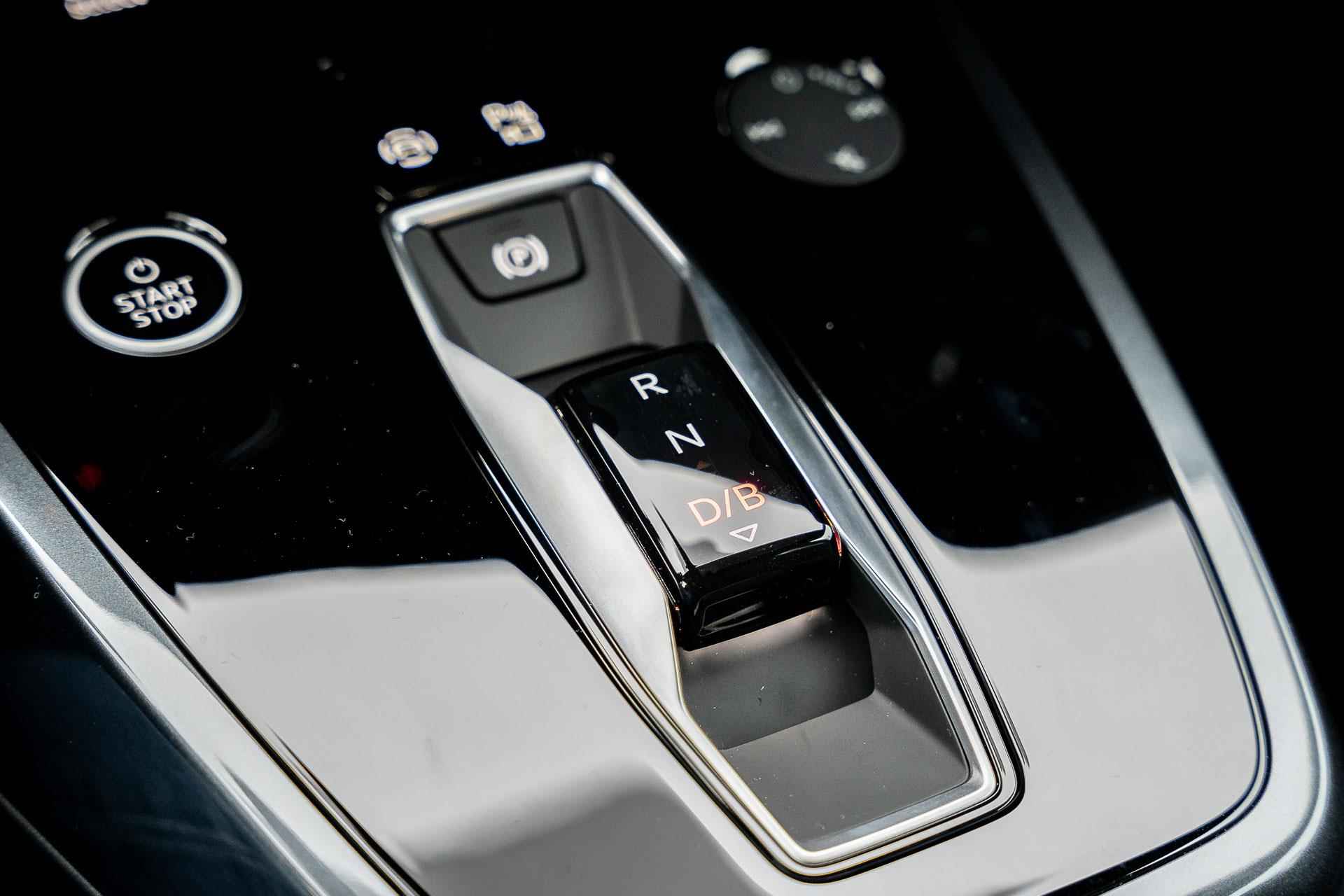 Audi Q4 e-tron 45 286pk S Edition 82 kWh | Assistentie Pakket Plus | Achteruitrijcamera - 23/48