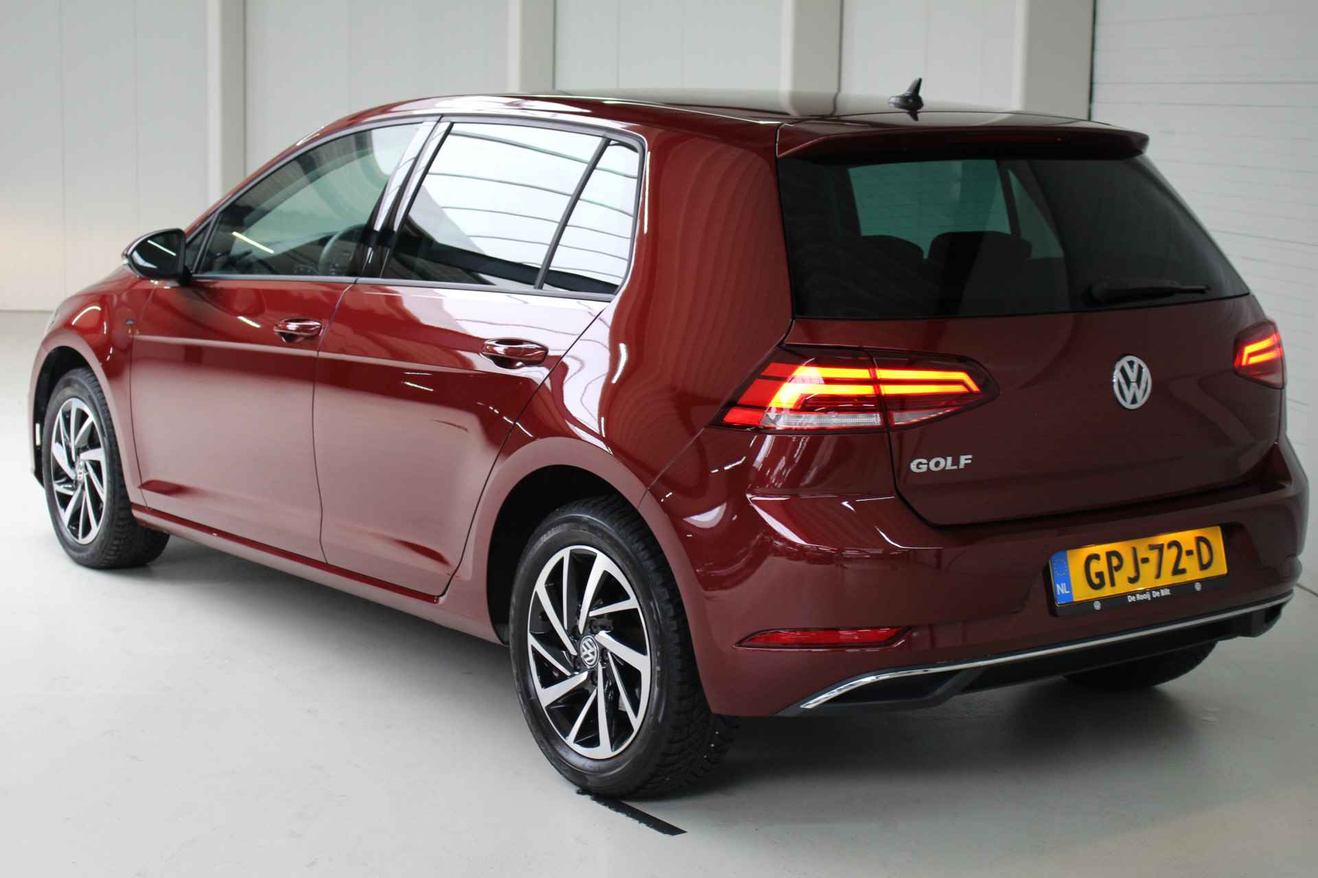 Volkswagen Golf 1.0 TSI Comfortline Join Navigatie | Lichtmetalen velgen | Climate Control | Stoelverwarming - 3/23