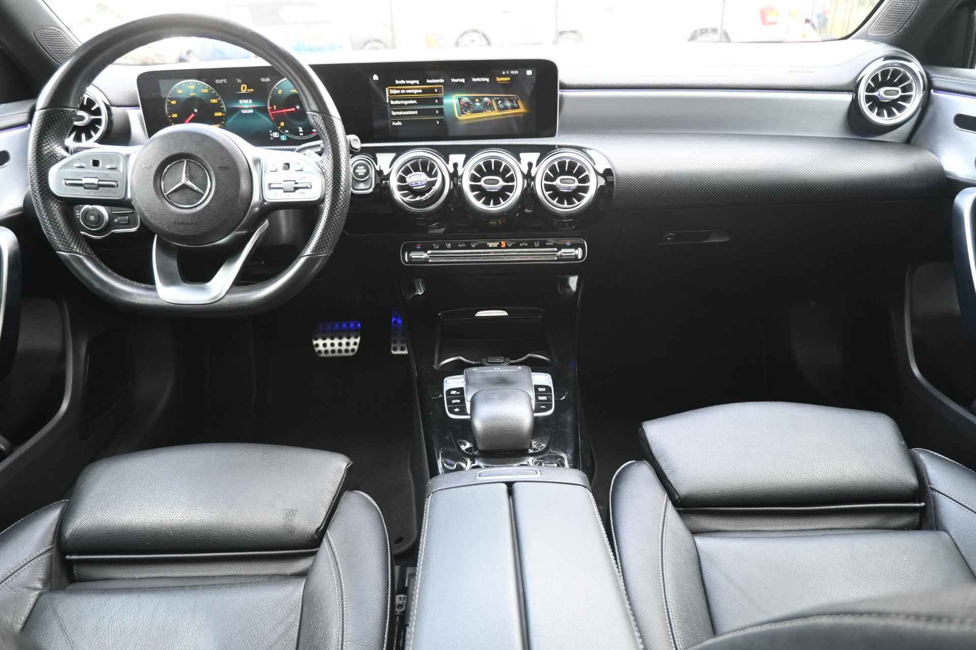 Mercedes-Benz A-klasse 220 d Premium Plus | Navigatie | Wide Screen | Lederen bekleding | Stoelverwarming | BOMVOL!! - 12/33