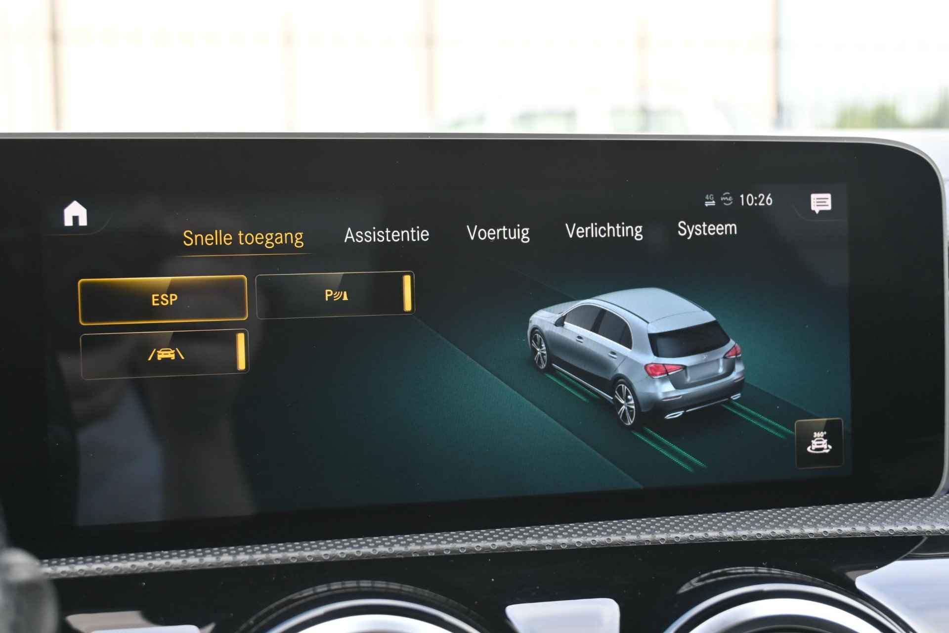 Mercedes-Benz A-klasse 220 d Premium Plus | Navigatie | Wide Screen | Lederen bekleding | Stoelverwarming | BOMVOL!! - 24/33