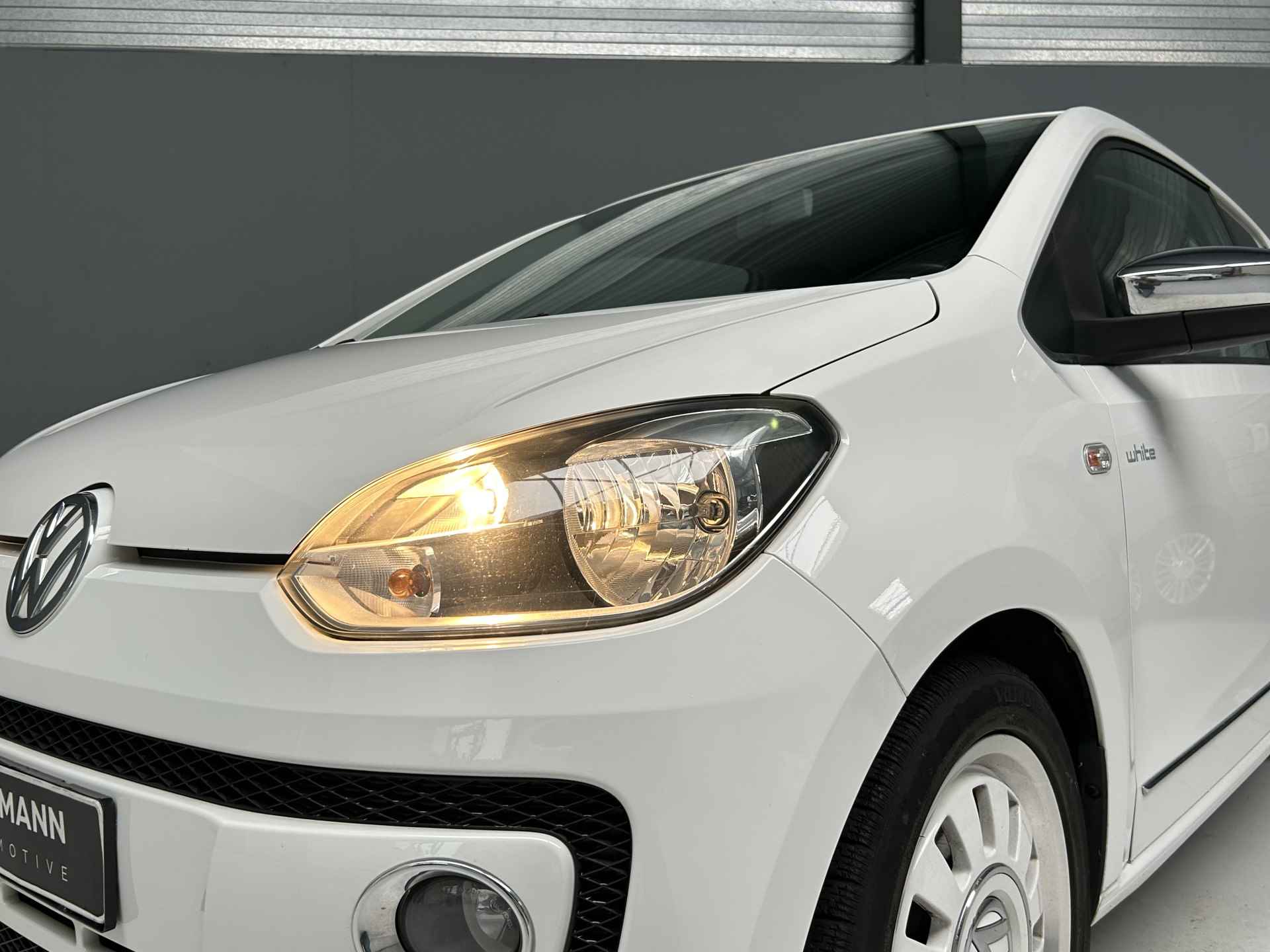 Volkswagen up! 1.0 high up! White Up 75pk|Leder|Navi|Cruise|PDC - 24/30