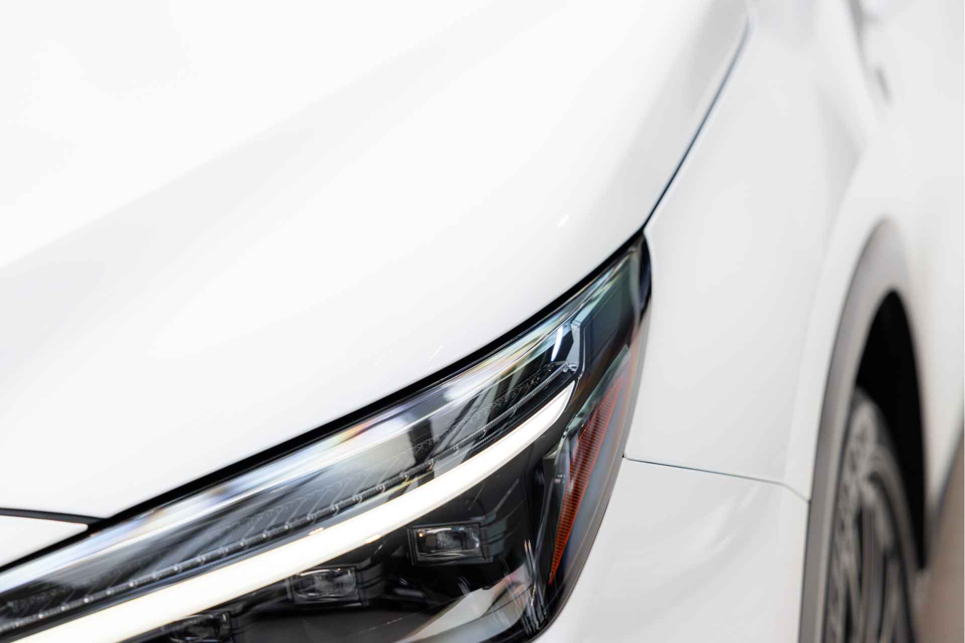 Lexus NX 450h+ AWD F Sport Line | Apple Carplay | Stoelverwarming & verkoeling | Panoramic View | - 40/58