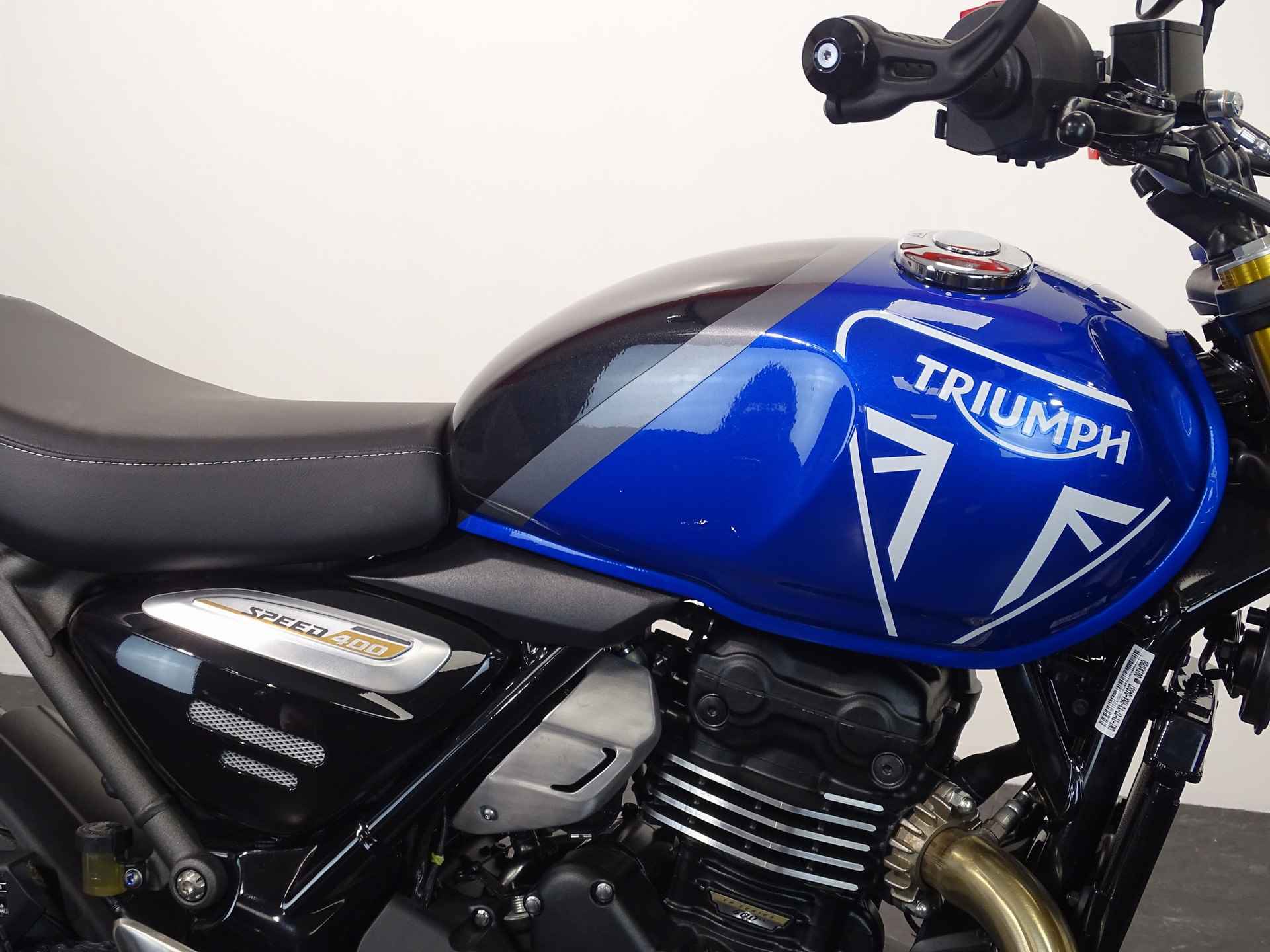 Triumph SPEED 400 - 4/10