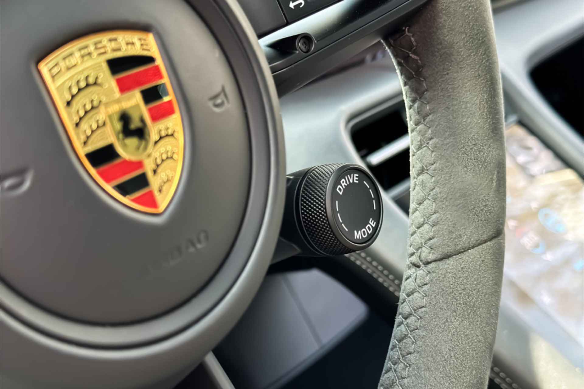 Porsche Taycan 4S Performance | INCL BTW | Chrono | Pano | - 24/36