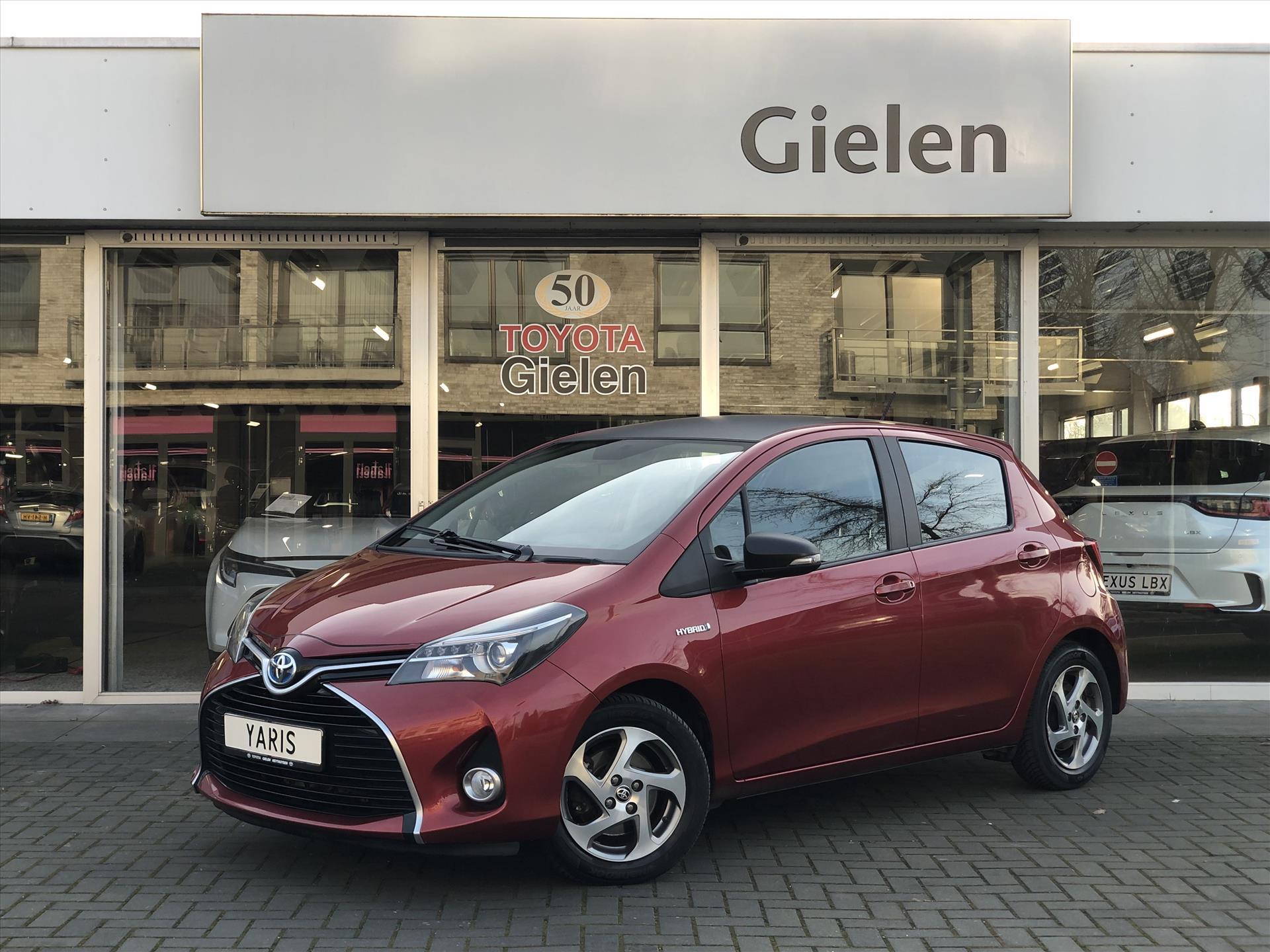 TOYOTA Yaris 1.5 Full Hybrid Lease | Navigatie, Trekhaak, Parkeercamera, Cruise control, Lichtmetalen velgen, Climate control