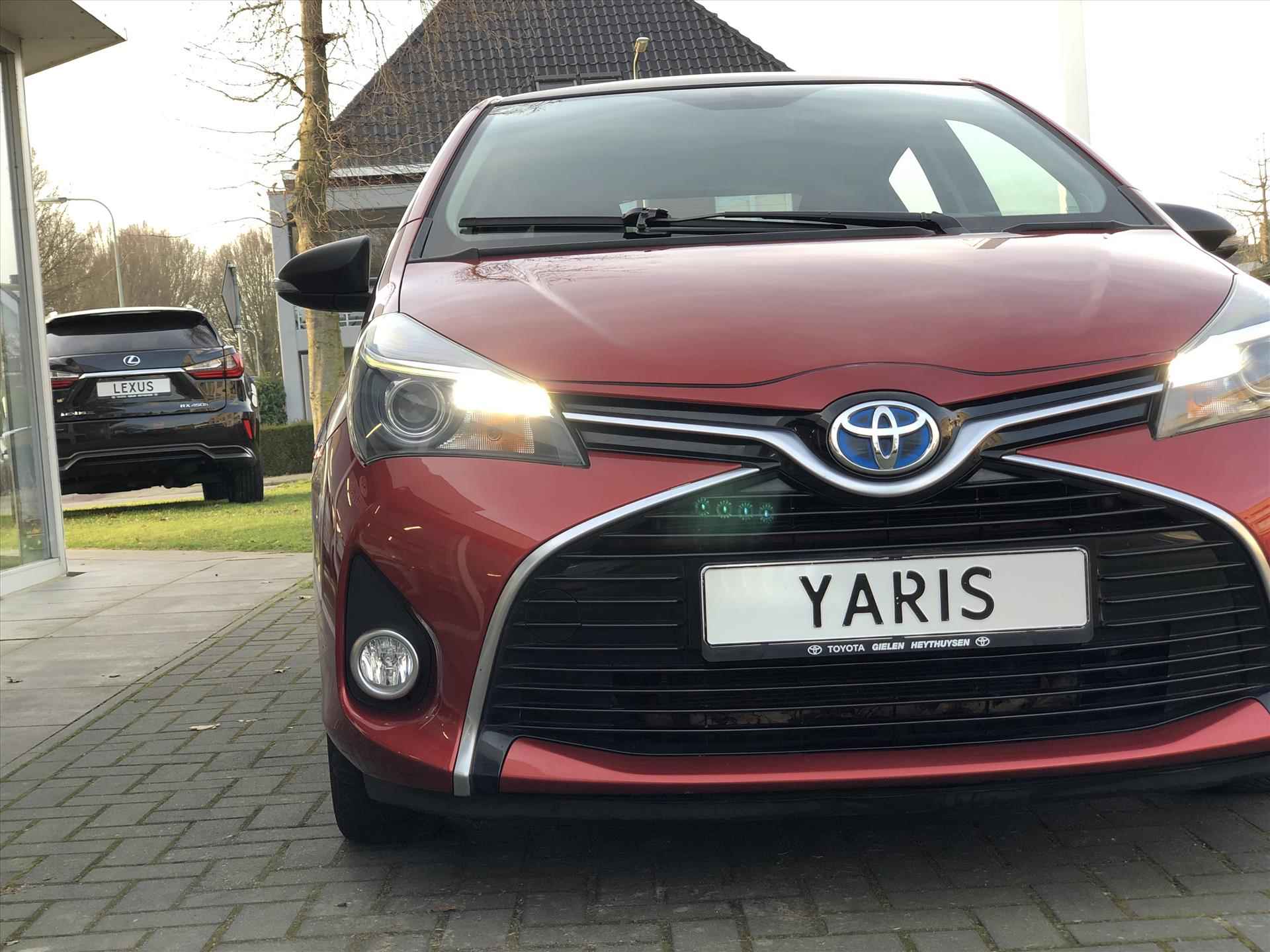 TOYOTA Yaris 1.5 Full Hybrid Lease | Navigatie, Trekhaak, Parkeercamera, Cruise control, Lichtmetalen velgen, Climate control - 5/32