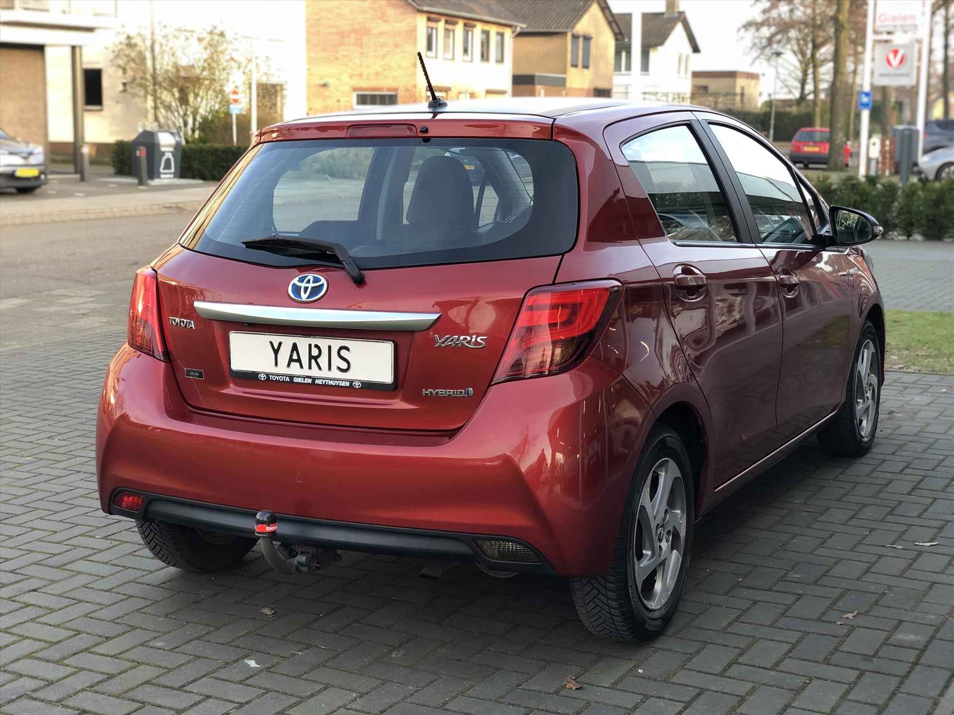 TOYOTA Yaris 1.5 Full Hybrid Lease | Navigatie, Trekhaak, Parkeercamera, Cruise control, Lichtmetalen velgen, Climate control - 7/32