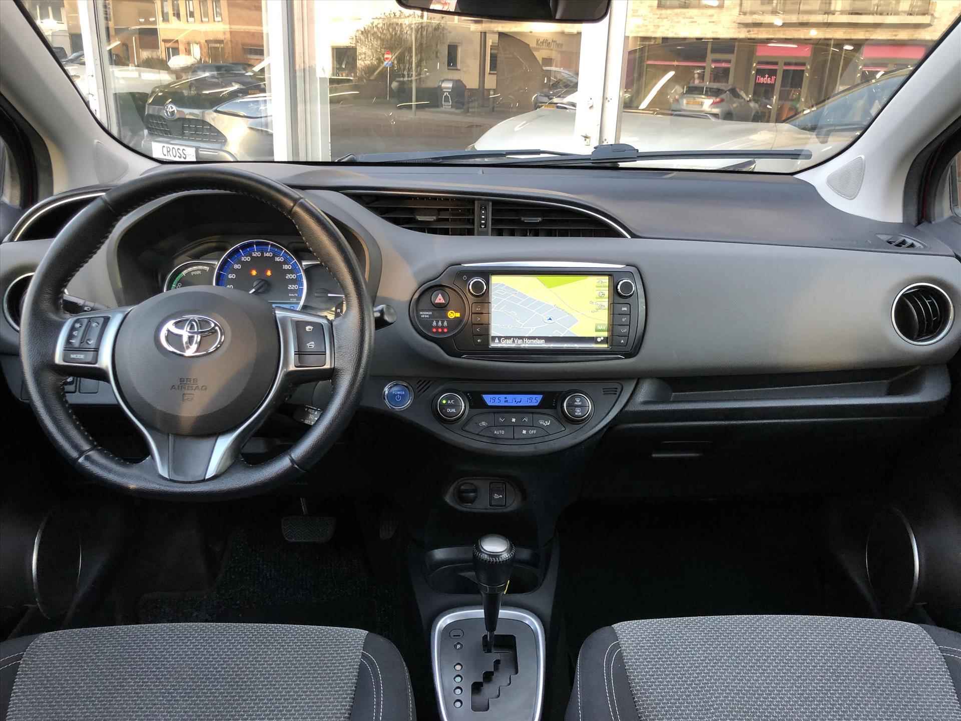 TOYOTA Yaris 1.5 Full Hybrid Lease | Navigatie, Trekhaak, Parkeercamera, Cruise control, Lichtmetalen velgen, Climate control - 16/32