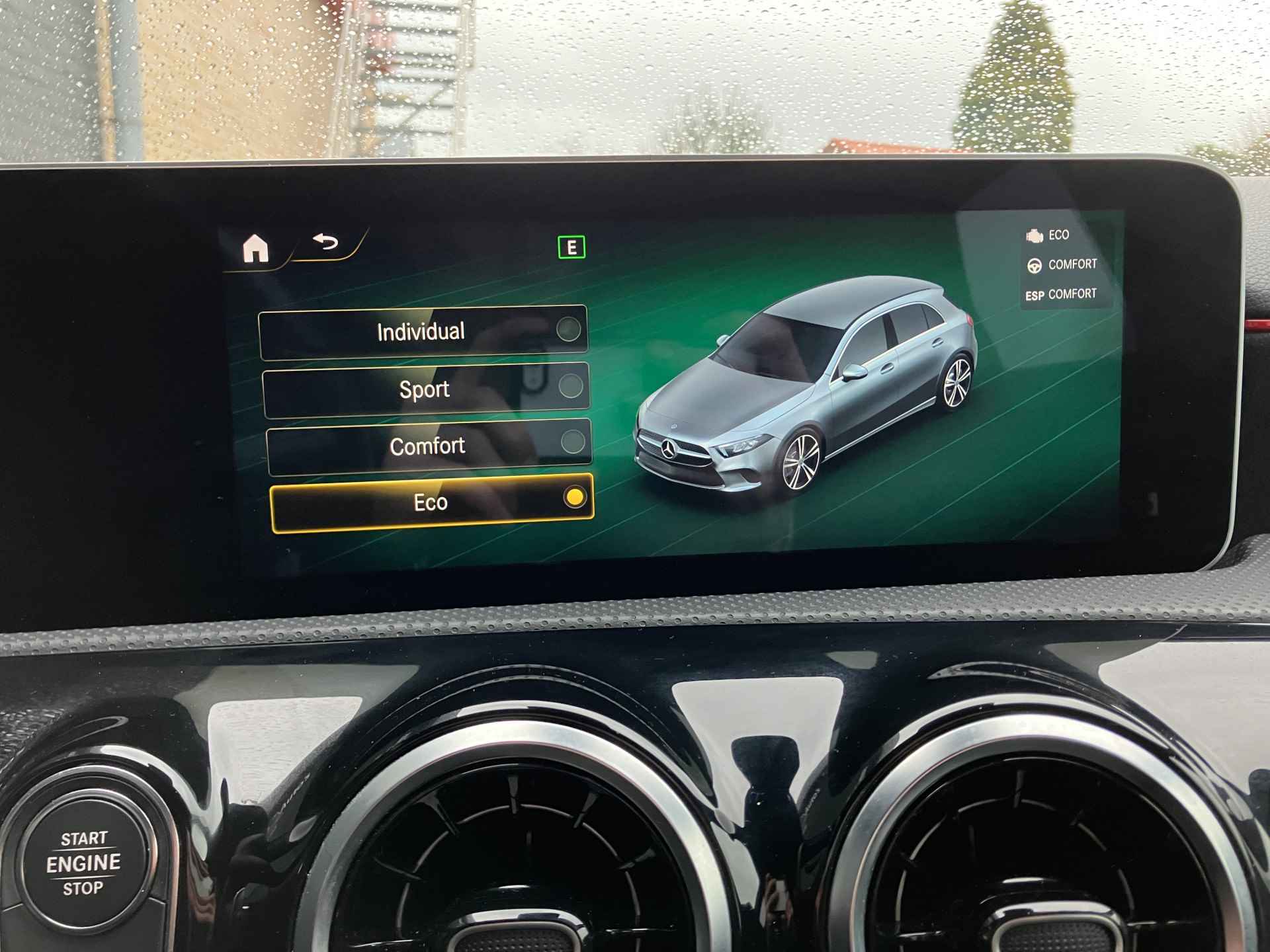 Mercedes-Benz A-Klasse 180 Business Solution AMG AUT. | 1e eigenaar | dealer onderhouden | apple carplay | camera | navigatie - 36/38