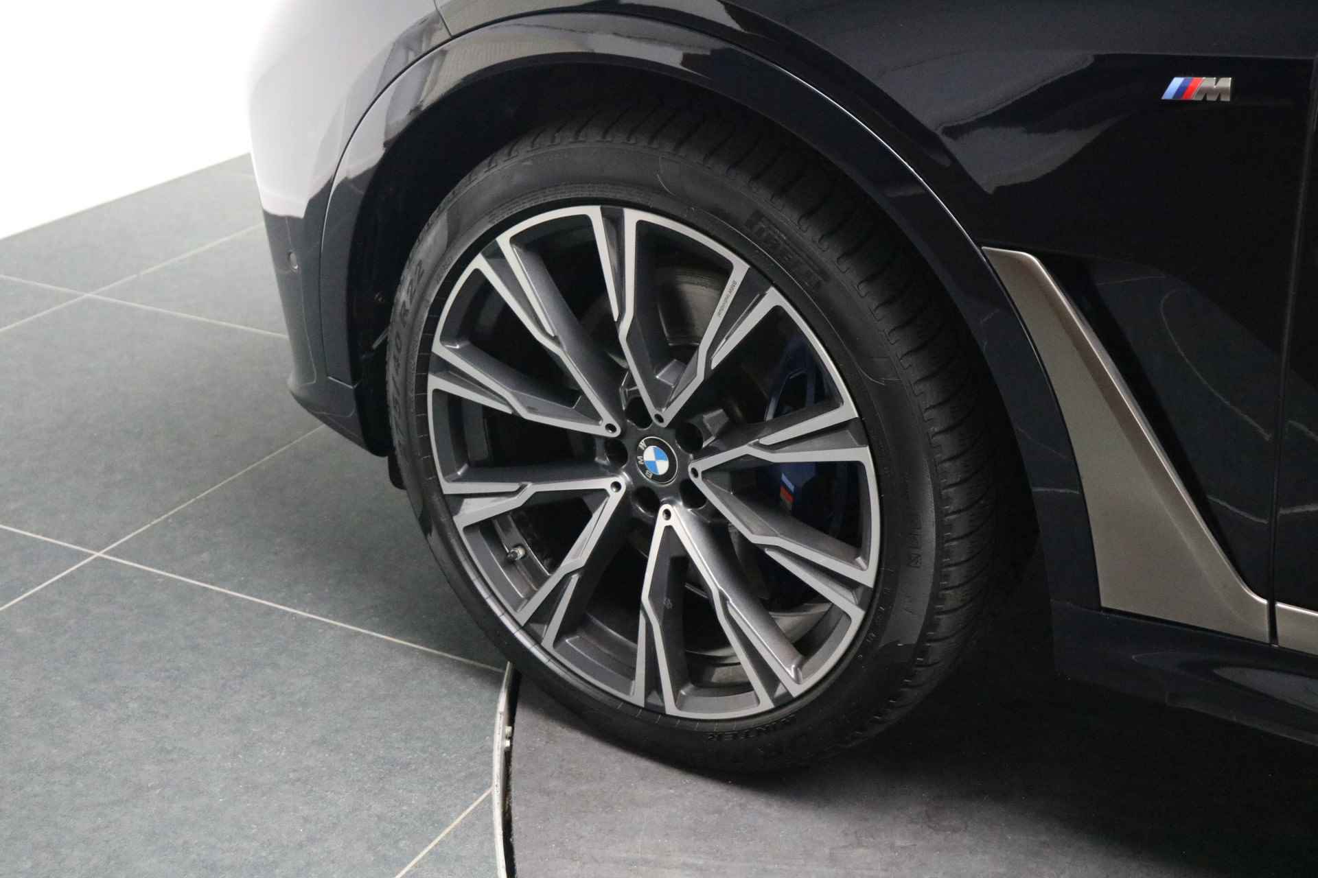 BMW X7 M50d High Executive Automaat / Panoramadak Sky Lounge / Trekhaak / Laserlicht / Active Steering / Stoelventilatie / Driving Assistant Professional / Soft Close / Harman Kardon - 7/30