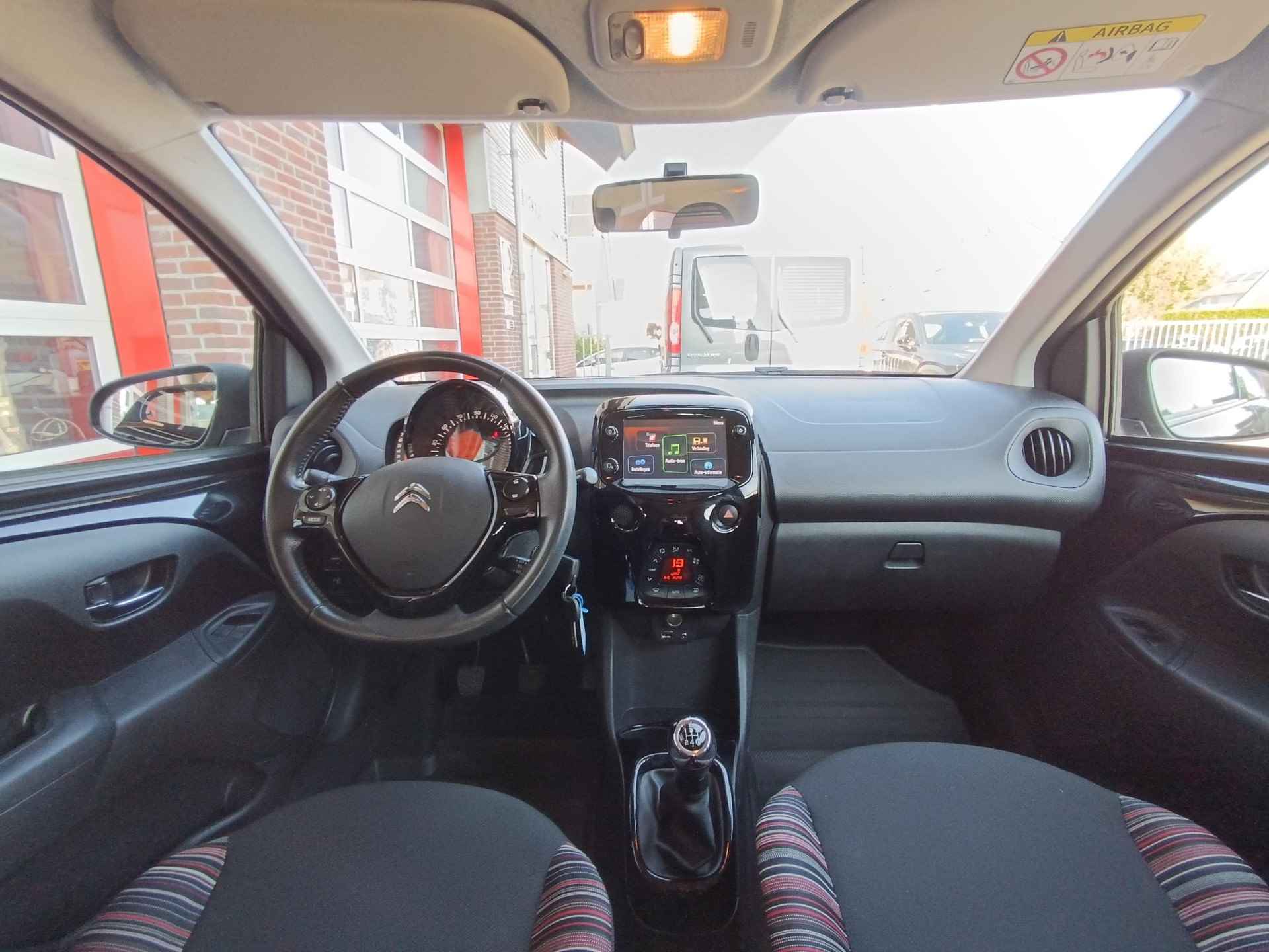 Citroen C1 1.0 VTi Shine, carplay, climate, cruise - 3/23