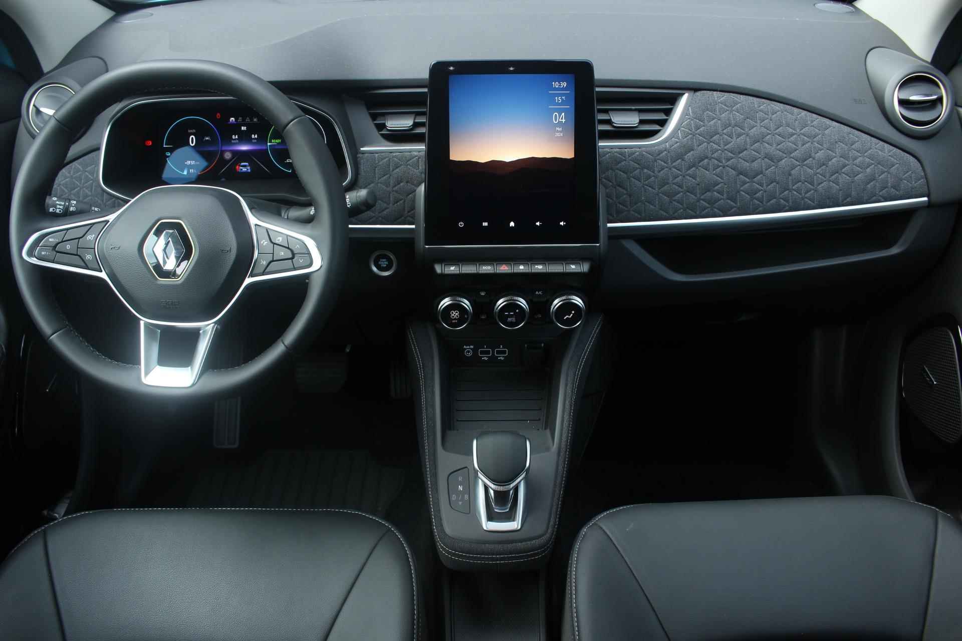 Renault ZOE R135 Iconic 52 kWh | Navigatie | Apple & Android Carplay | Parkeersensoren & Camera | Stoelverwarming & Stuurverwarming | Climate Control | Subsidie Mogelijk !! | - 15/38