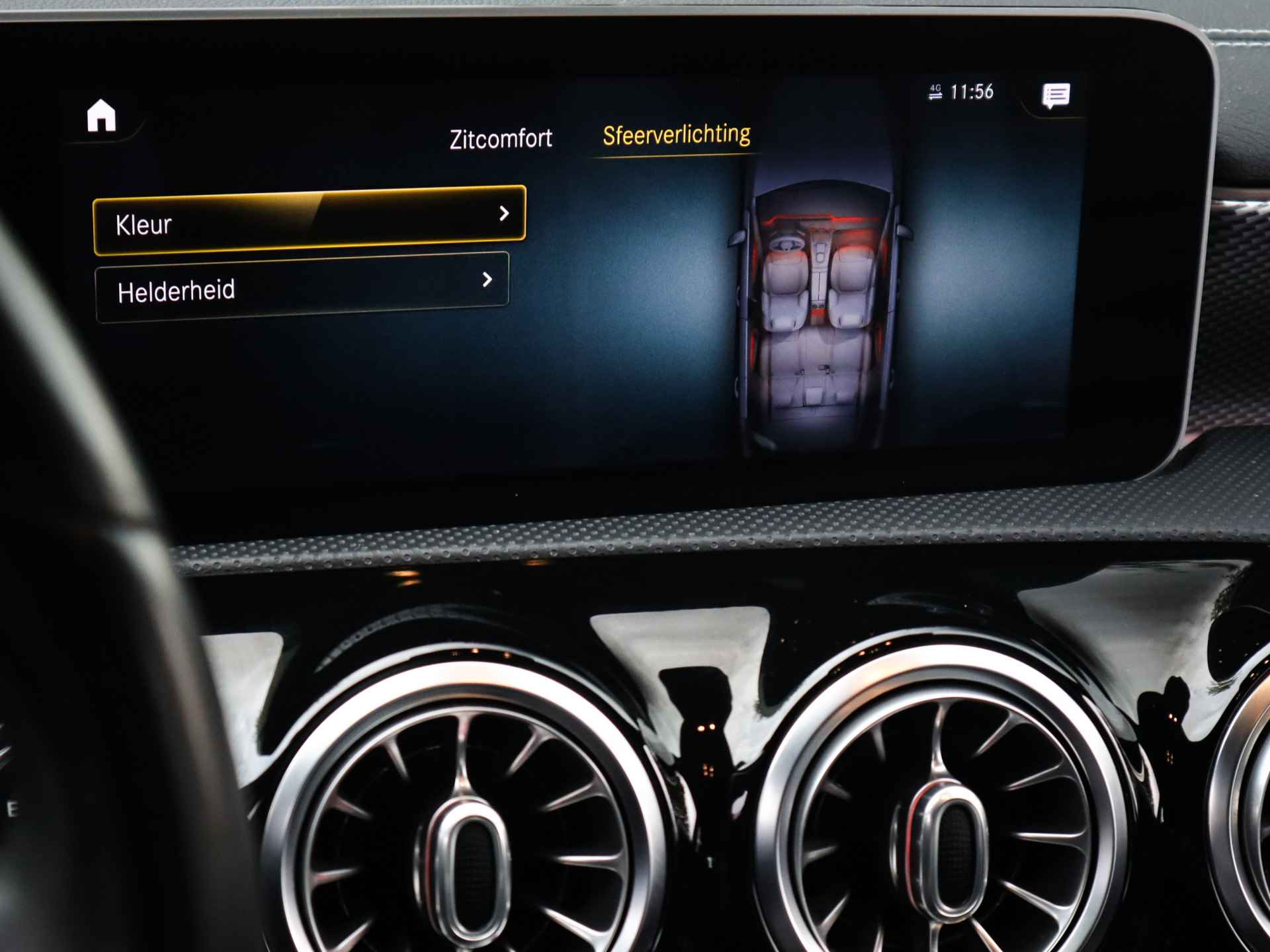 Mercedes-Benz A-Klasse 250 4MATIC Premium Plus (225PK) 2e-Eig, MERCEDES-Dealer-Onderh, 12-Mnd-BOVAG, NL-Auto, Navigatie, Panoramaschuifdak, Ambient-Lighting, Parkeersensoren-V+A, LM.-Velgen, Leer, Elektrische-Stoelen, Stoelverwarming, Full-Virtual-Cockpit, Privacy-Glas - 39/58