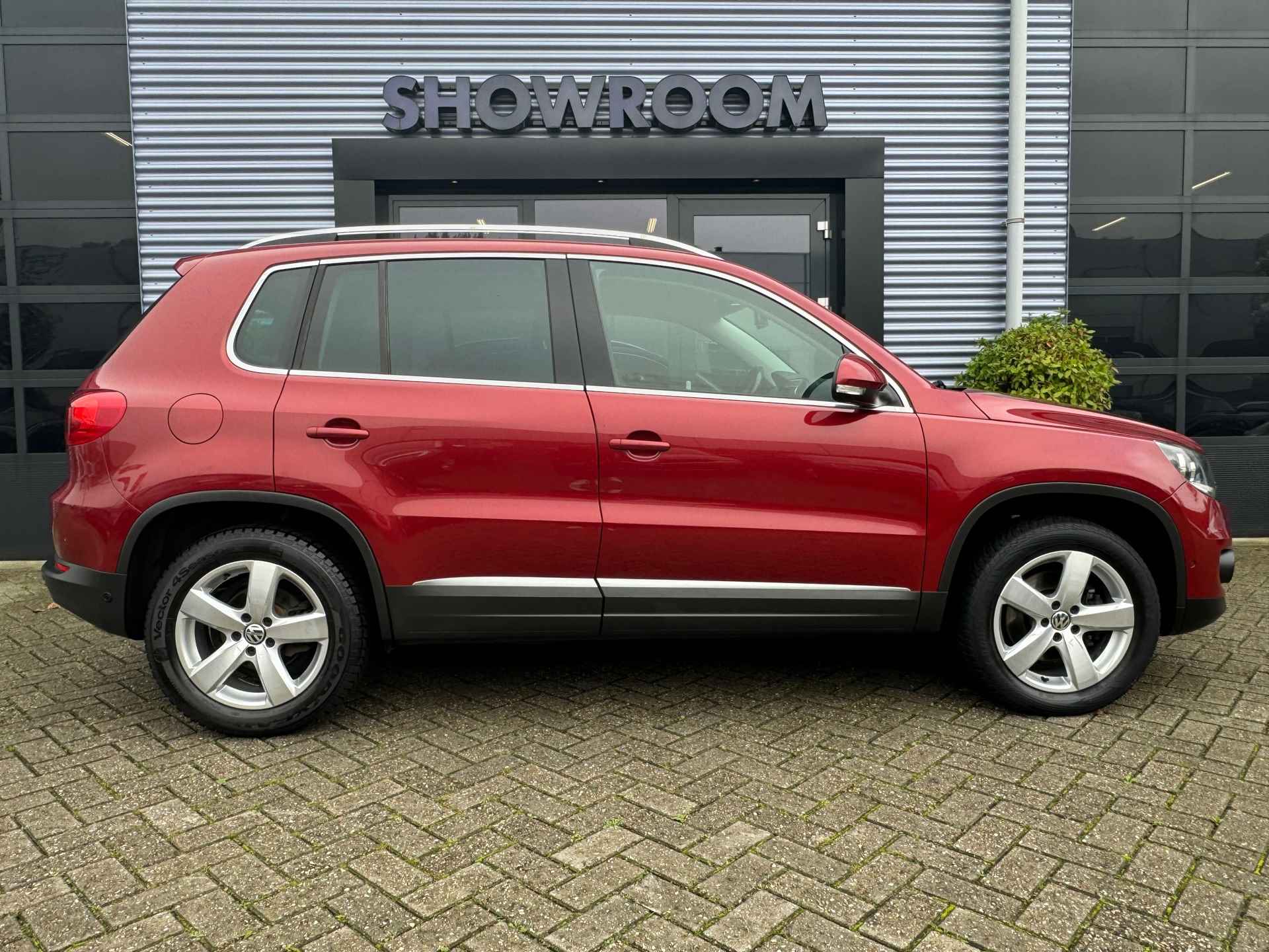 Volkswagen Tiguan 2.0 TSI Sport&Style 4Motion DSG|NAVI|Afneembare Trekhaak - 11/33