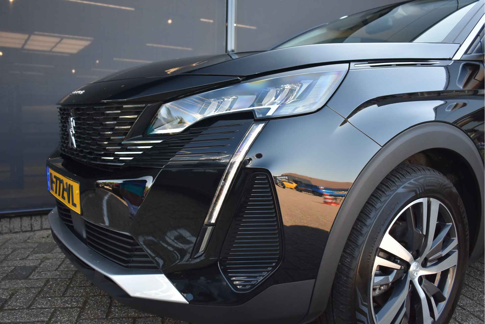 Peugeot 5008 1.2 PureTech Allure Pack Business 7p. 130pk Automaat | Navigatie Pro | Keyless-Entry | Full-LED | Achteruitrijcamera | Climate C - 28/46