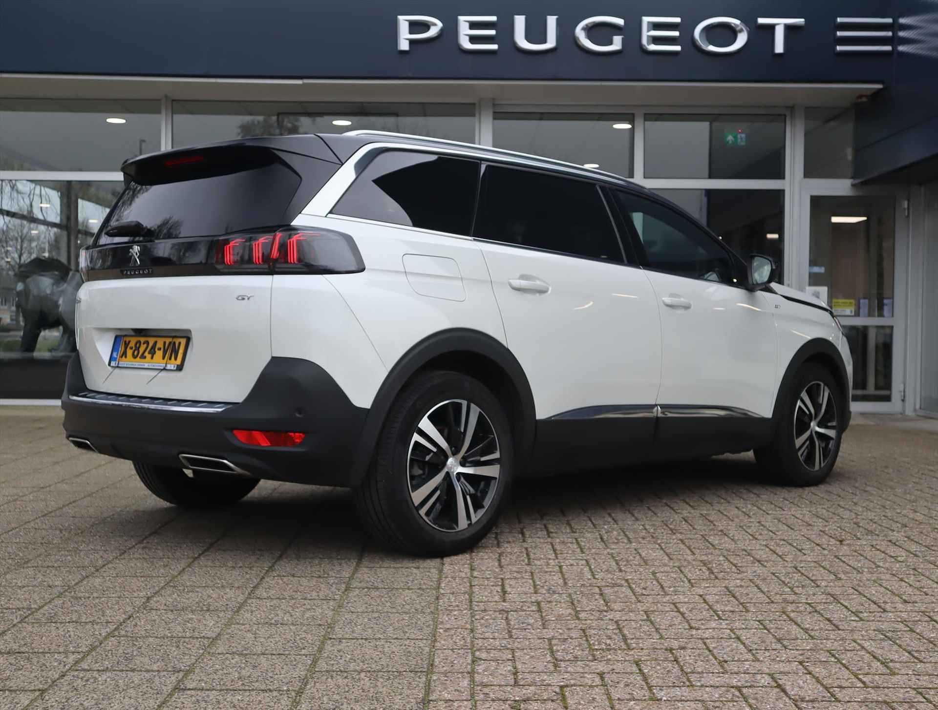 Peugeot 5008 SUV GT Hybrid 136pk e-DSC6 Automaat, Rijklaarprijs, Navigatie 360° Camera Adaptieve cruise control - 4/65