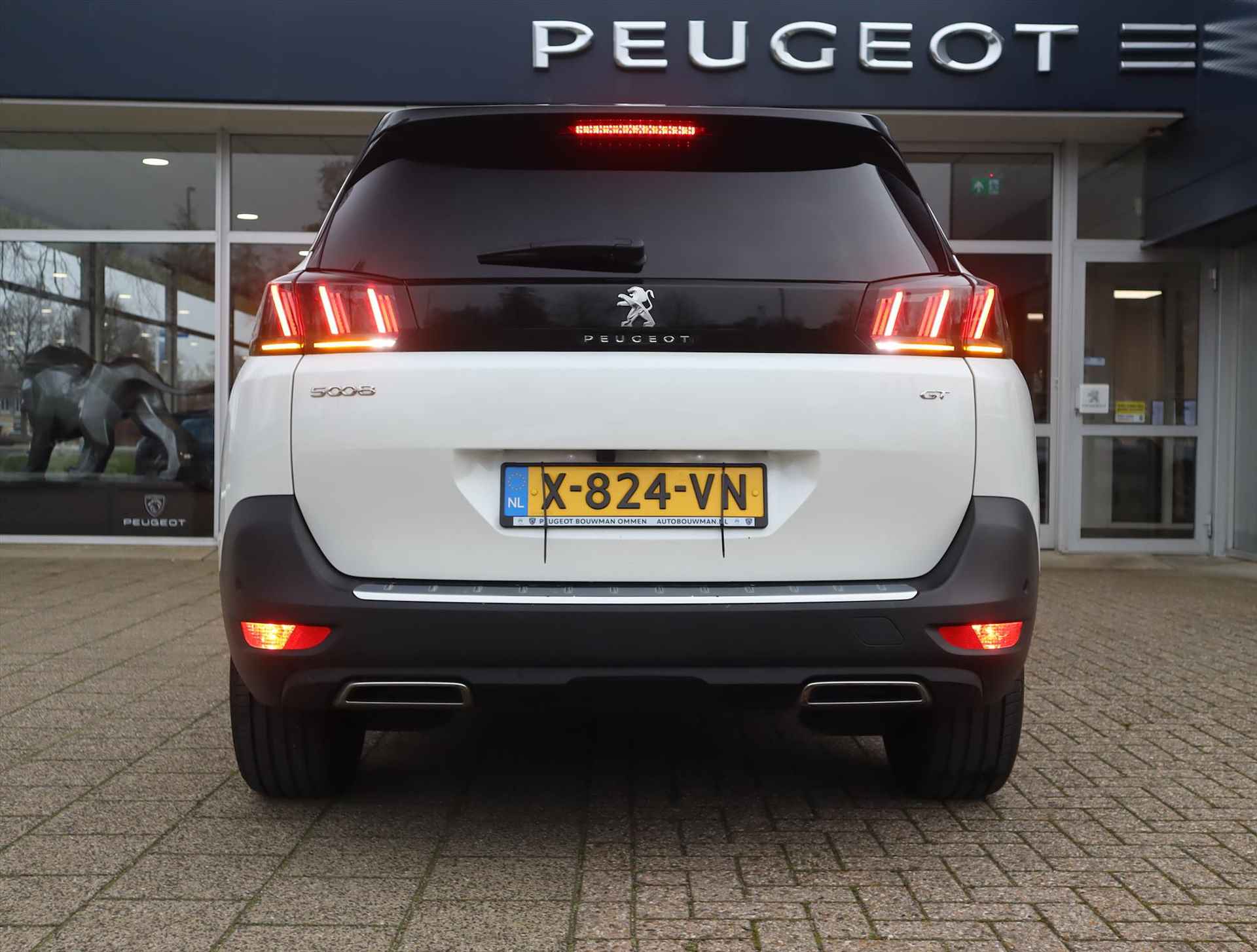 Peugeot 5008 SUV GT Hybrid 136pk e-DSC6 Automaat, Rijklaarprijs, Navigatie 360° Camera Adaptieve cruise control - 18/65