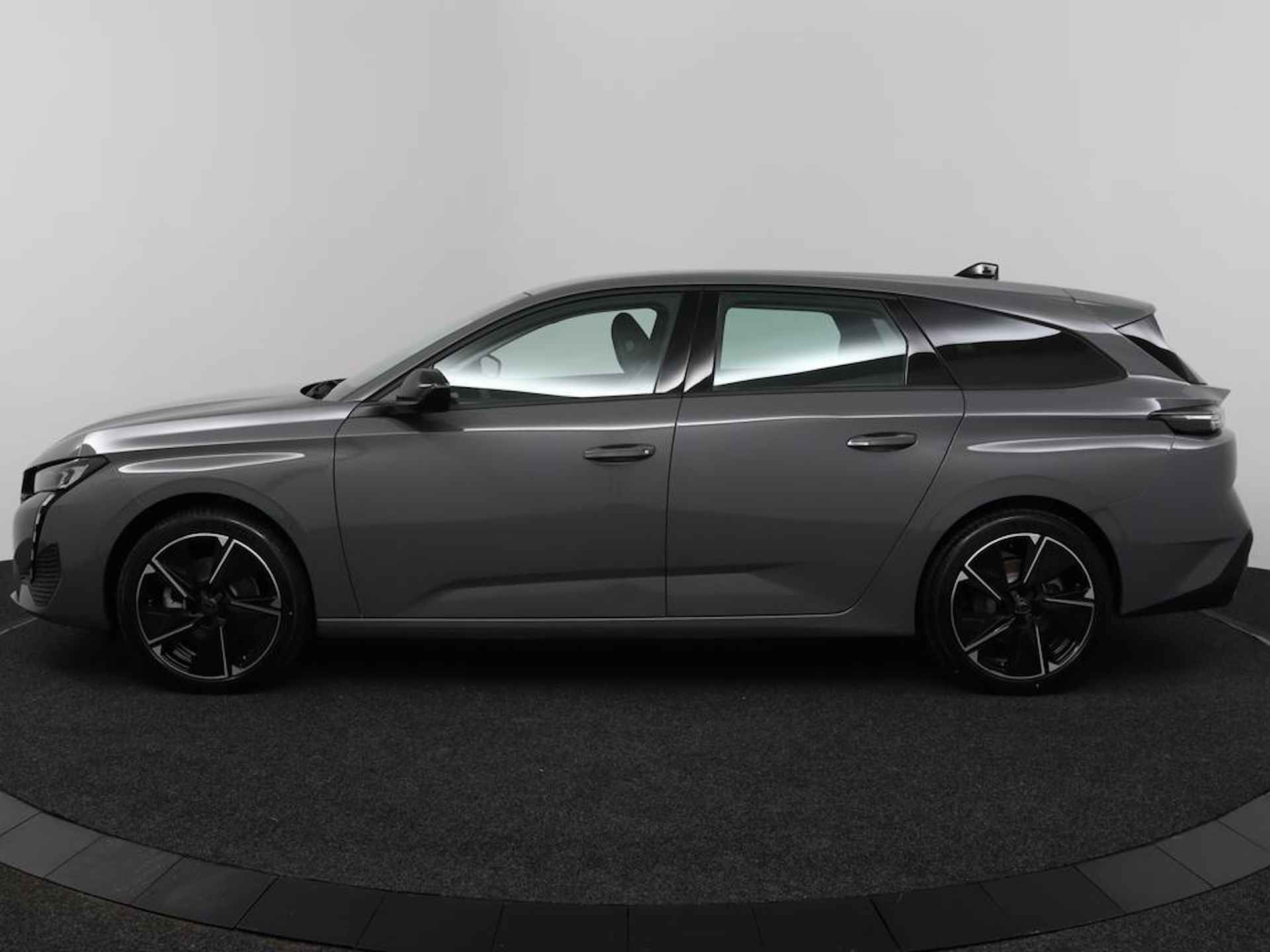 Peugeot e-308 SW Style 54 kWh | Parkeersensoren | Apple carplay/android auto | 18 inch velgen | - 3/49