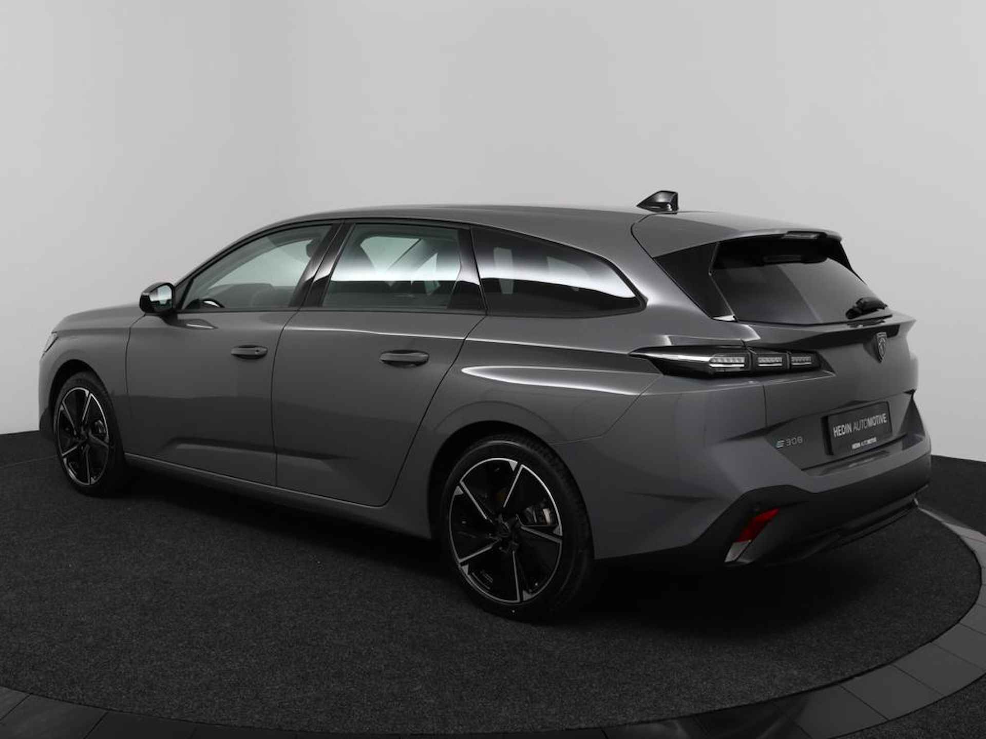 Peugeot e-308 SW Style 54 kWh | Parkeersensoren | Apple carplay/android auto | 18 inch velgen | - 9/49