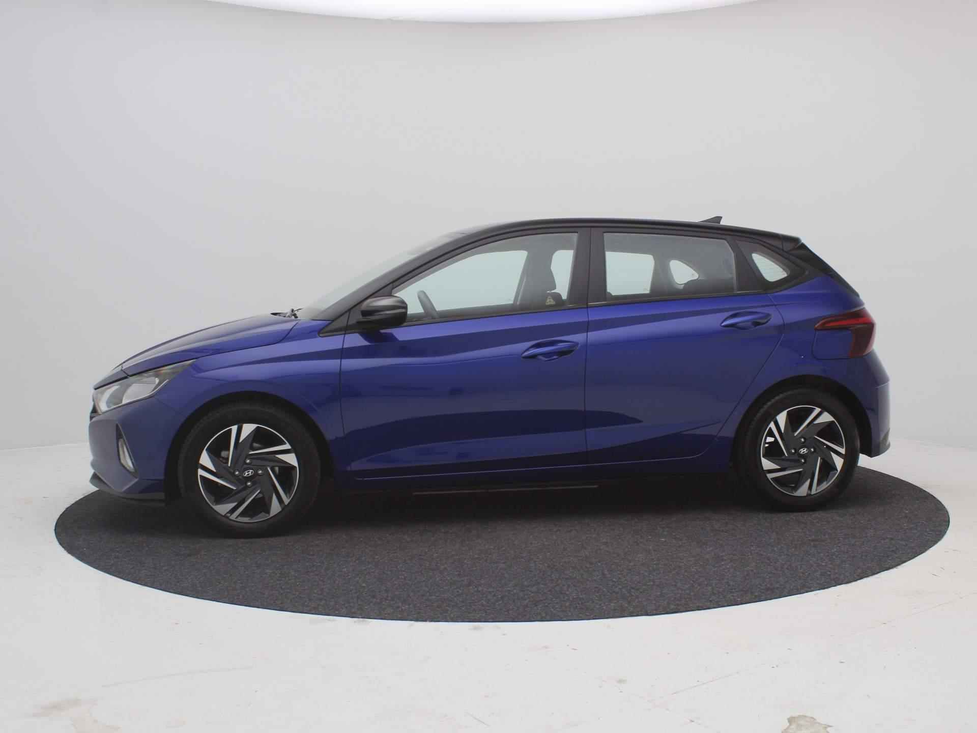 Hyundai i20 1.2 MPI Comfort / Navigatie middels Apple CarPlay & Android Auto / Airco / Cruise Control / Bluetooth / LMV / Parkeersensoren achter / Two-Tone Zwart dak / - 6/65