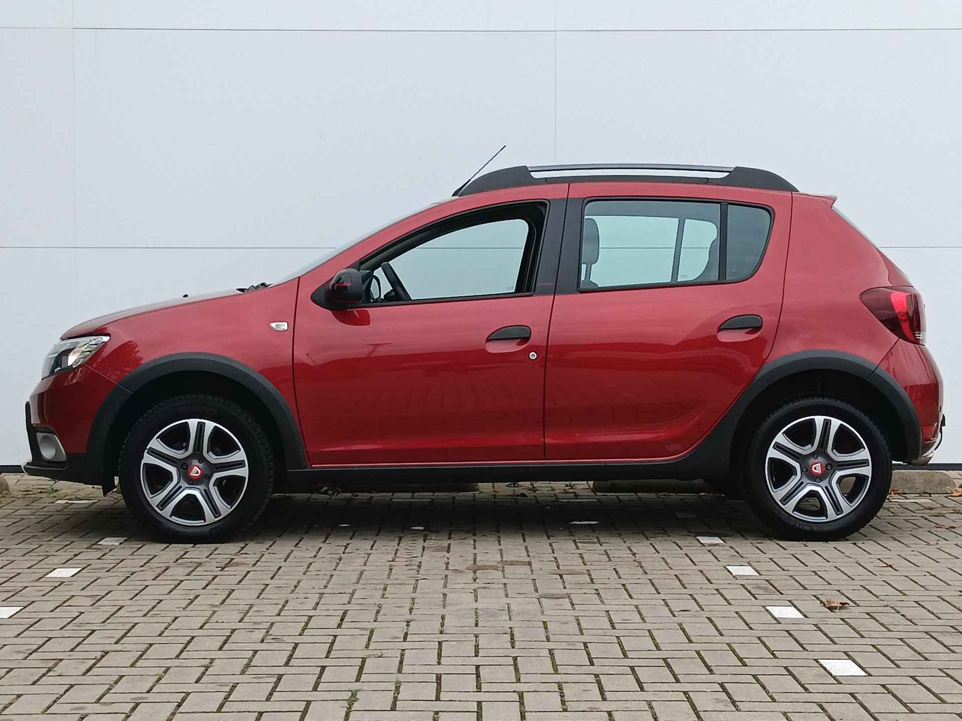 Dacia Sandero 0.9 TCe 90 Tech Road Stepway Navigatie / Climate Control / Dakrail / DAB / Cruise Control - 12/36