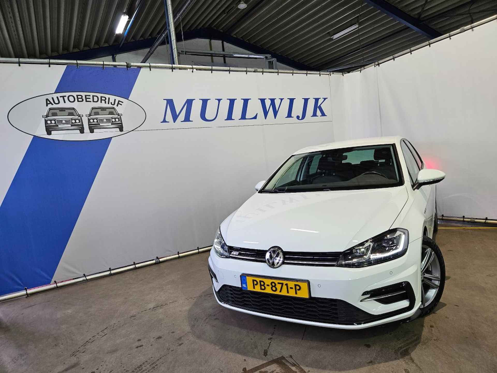 VOLKSWAGEN Golf 1.0 TSI Highline Business R / R-Line / Virtual / Full LED / NL A - 4/50