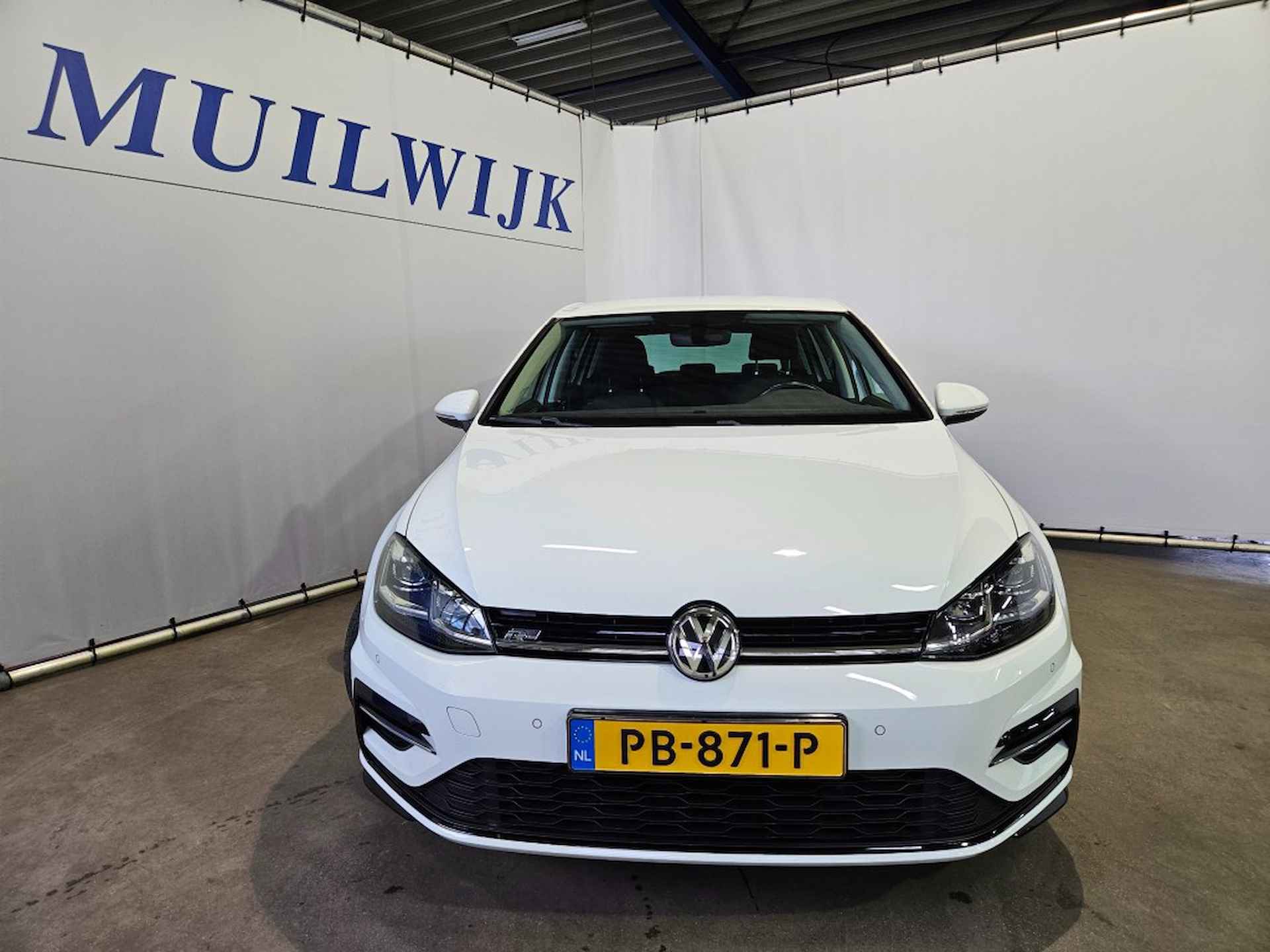 VOLKSWAGEN Golf 1.0 TSI Highline Business R / R-Line / Virtual / Full LED / NL A - 9/50