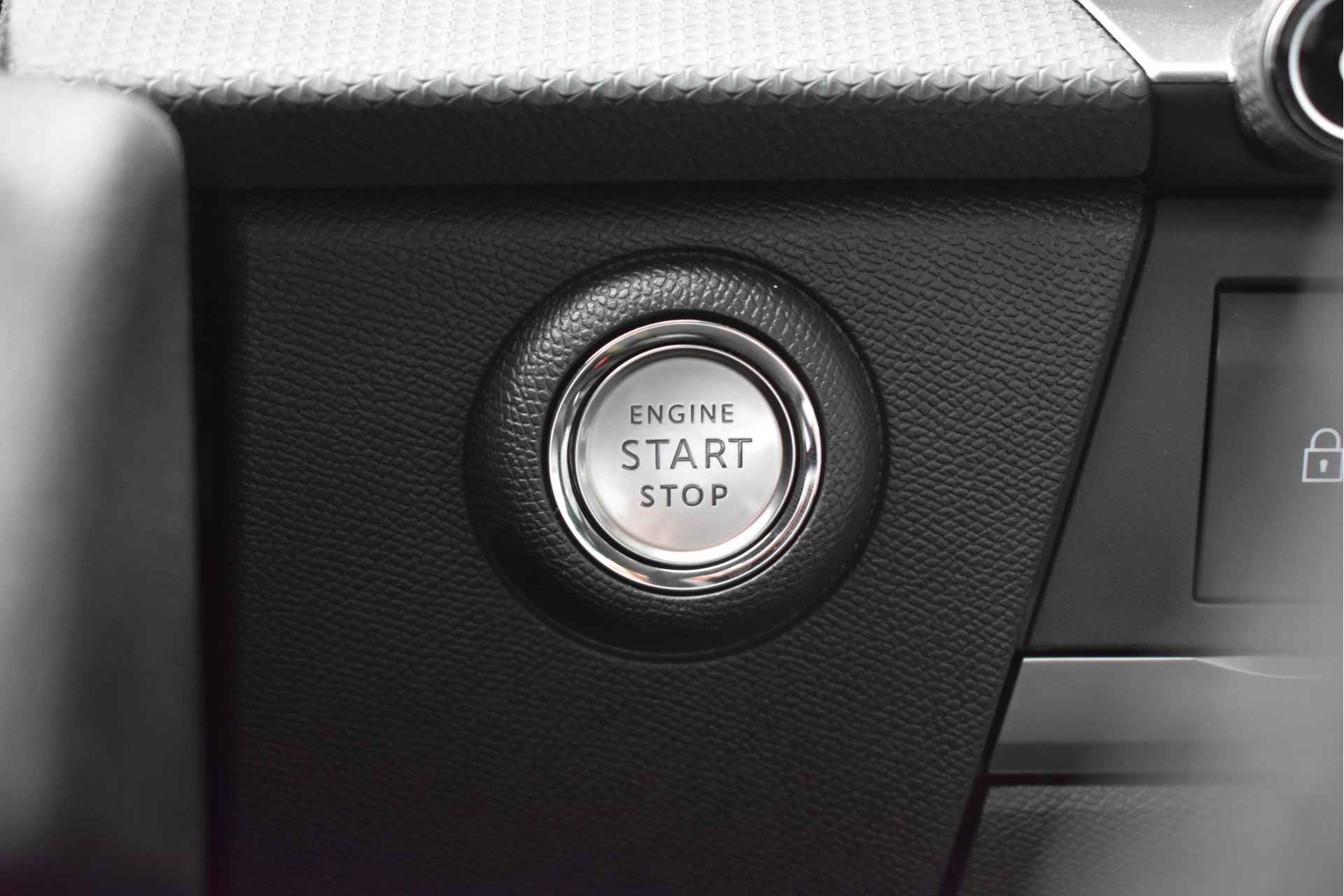 Opel Astra Sports Tourer PHEV 1.6 Turbo Plug-in Hybrid Business Elegance 180pk Automaat | Navigatie Pro | AGR-Comfortstoelen | Dodehoek-Det - 36/63