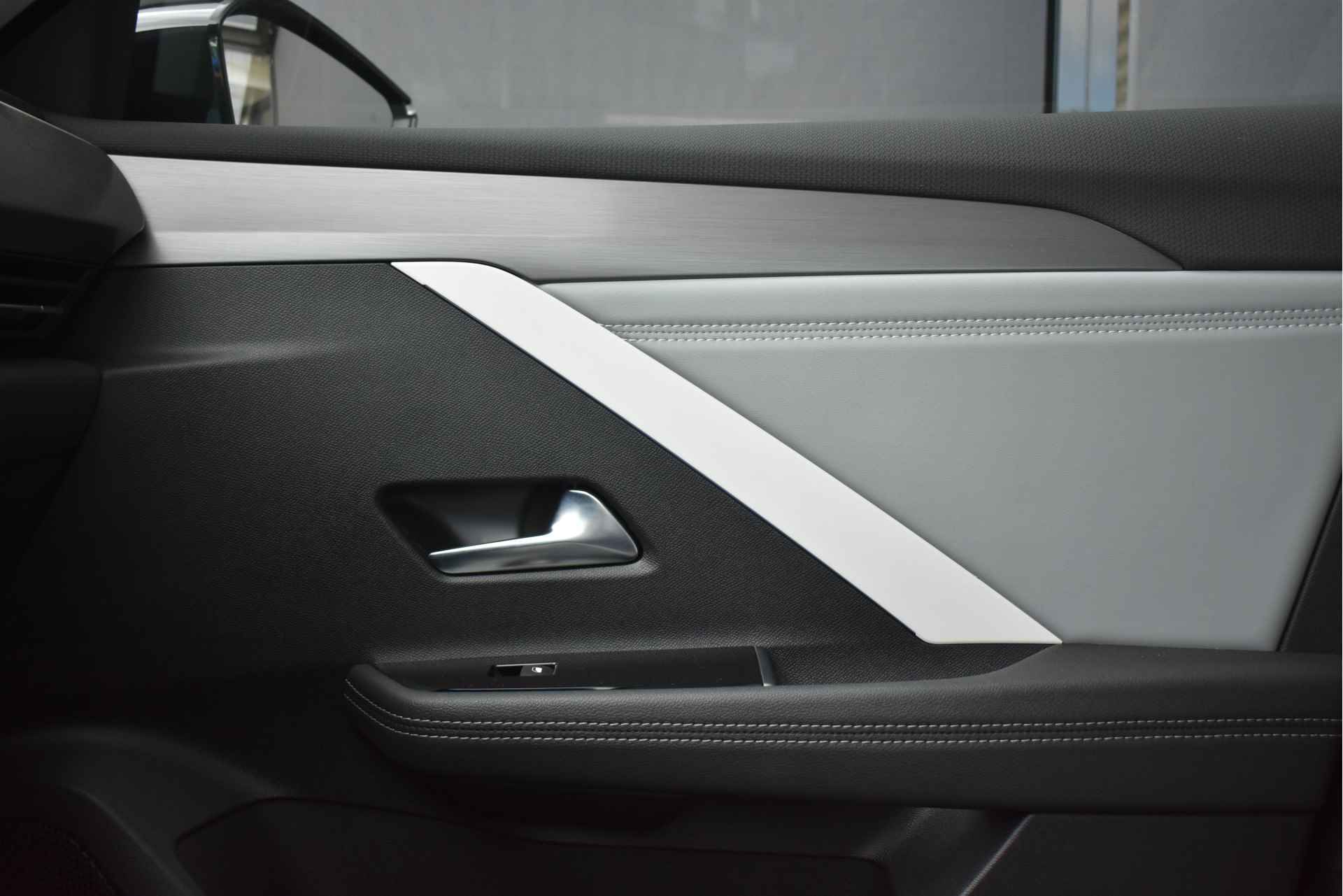 Opel Astra Sports Tourer PHEV 1.6 Turbo Plug-in Hybrid Business Elegance 180pk Automaat | Navigatie Pro | AGR-Comfortstoelen | Dodehoek-Det - 39/63