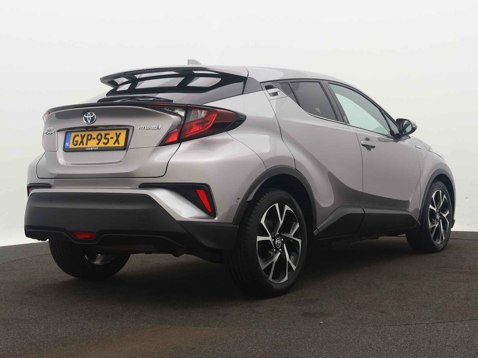 Toyota C-HR 1.8 Hybrid Dynamic+ Limited | Parkeersensoren | Stoel en stuurwiel verwarmd | LM velgen | Cruise Control Adaptief | Climate Control | Camera | - 3/45