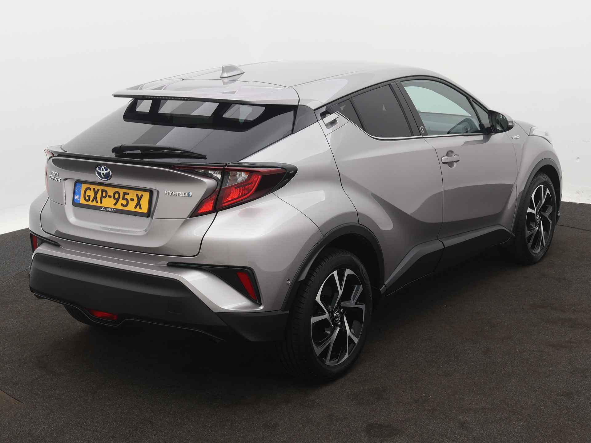 Toyota C-HR 1.8 Hybrid Dynamic+ Limited | Parkeersensoren | Stoel en stuurwiel verwarmd | LM velgen | Cruise Control Adaptief | Climate Control | Camera | - 18/45