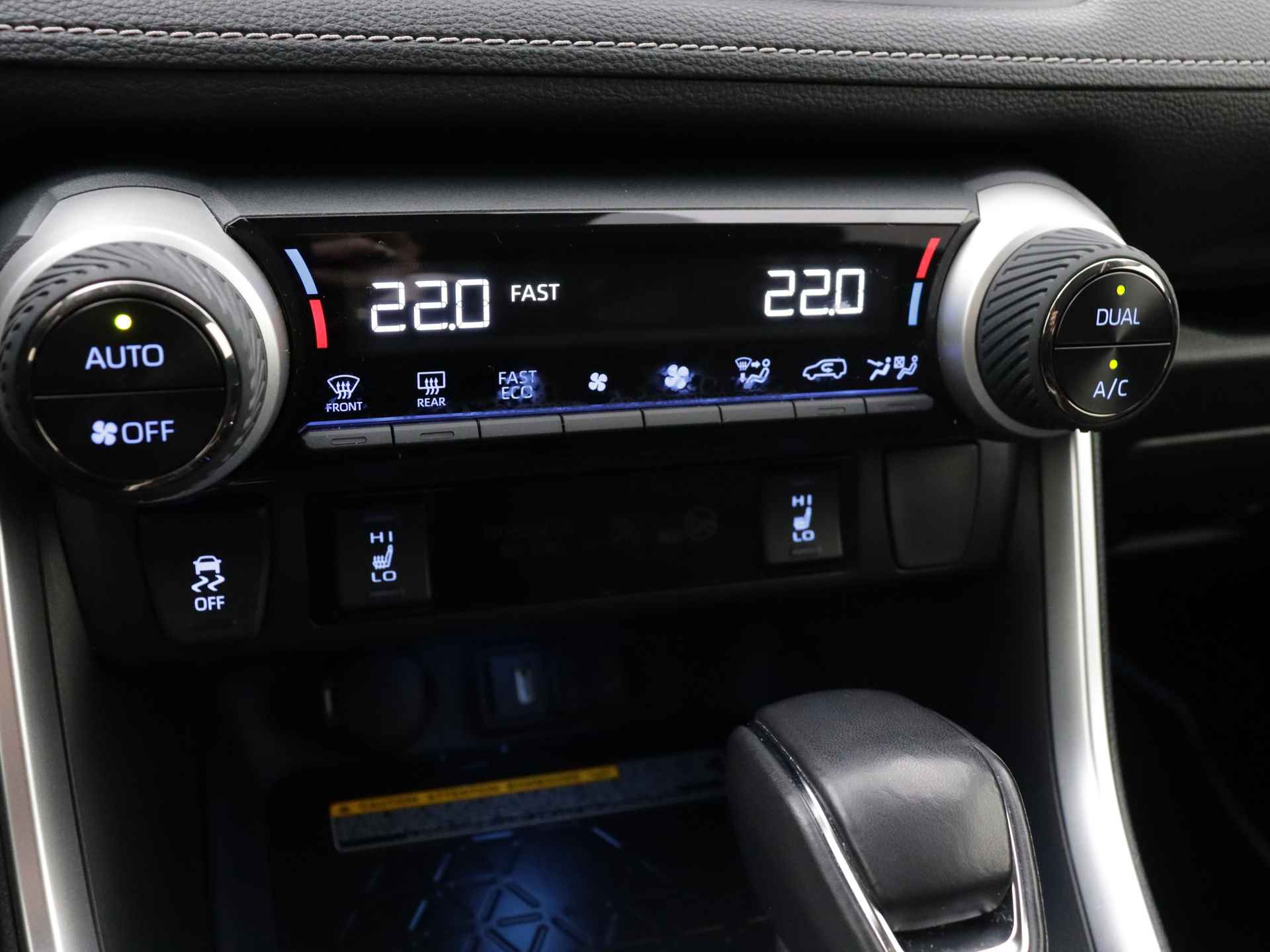 Toyota RAV4 2.5 Hybrid AWD Dynamic Limited | LED | Apple Carplay & Android Auto | Stoelverwarming | Elektrische Achterklep | - 9/40