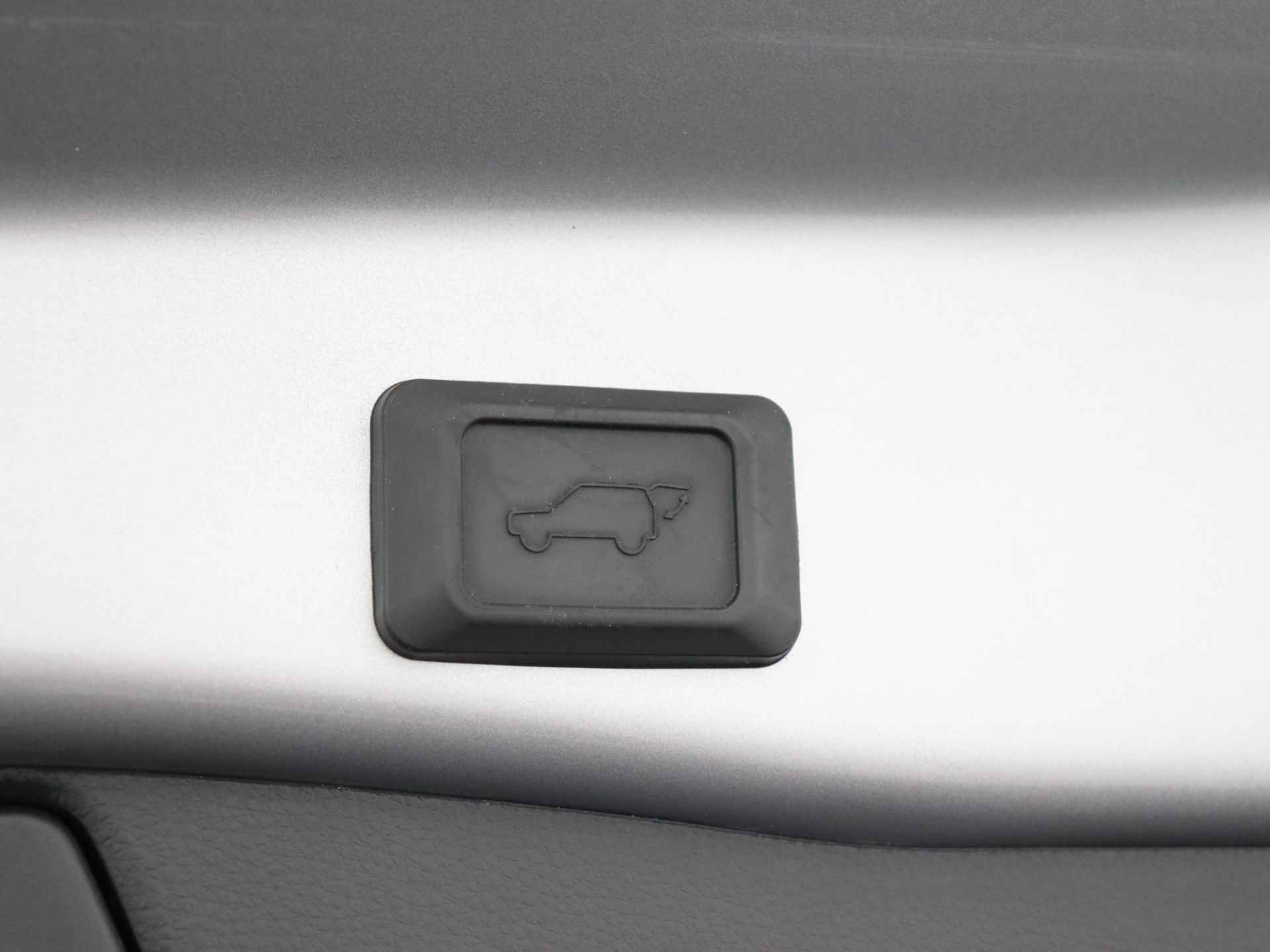 Toyota RAV4 2.5 Hybrid AWD Dynamic Limited | LED | Apple Carplay & Android Auto | Stoelverwarming | Elektrische Achterklep | - 37/40