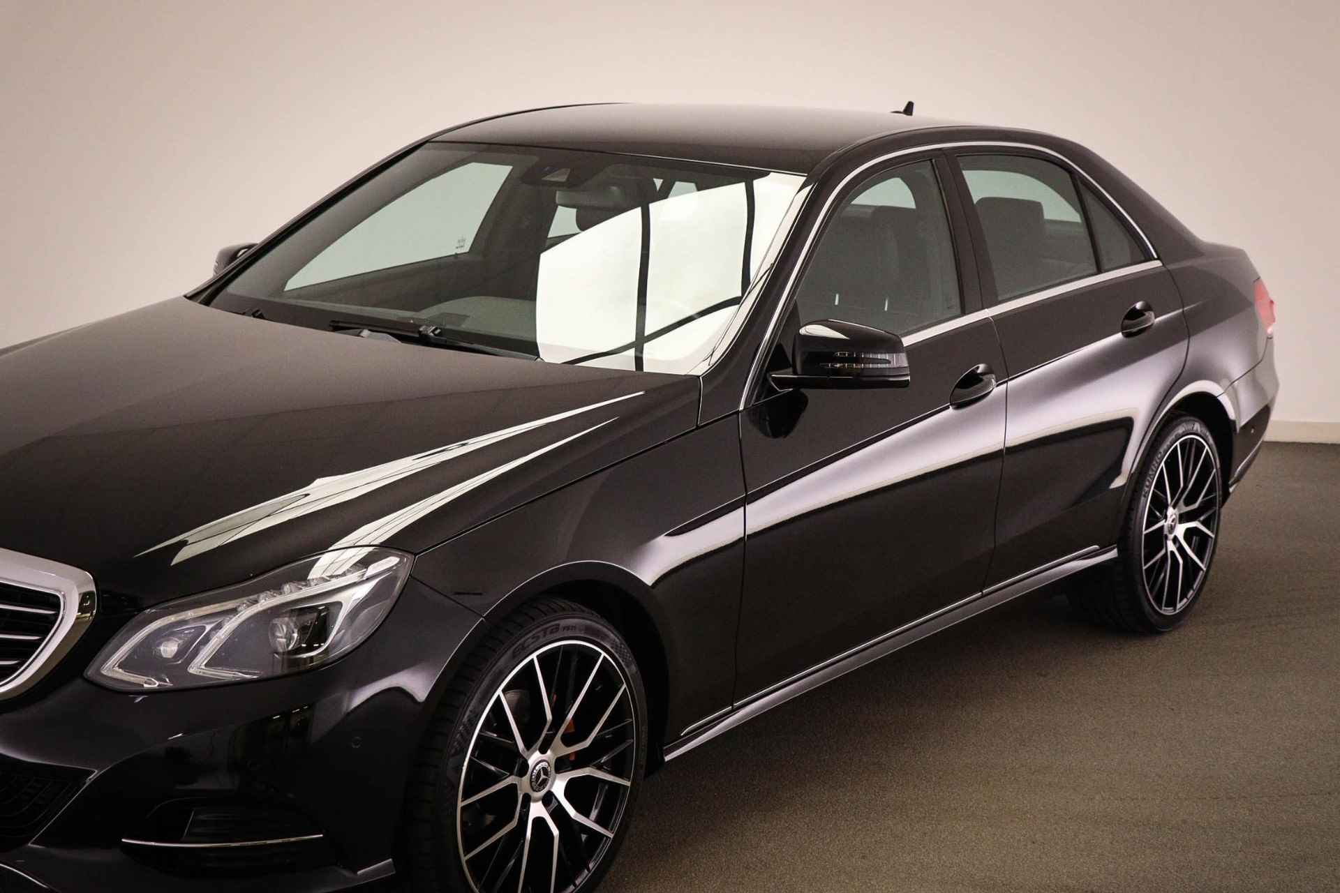 Mercedes-Benz E-klasse 200 Ambition Avantgarde | LED | HOUTAFWERKING | STOELVERWARMING |19" - 16/53